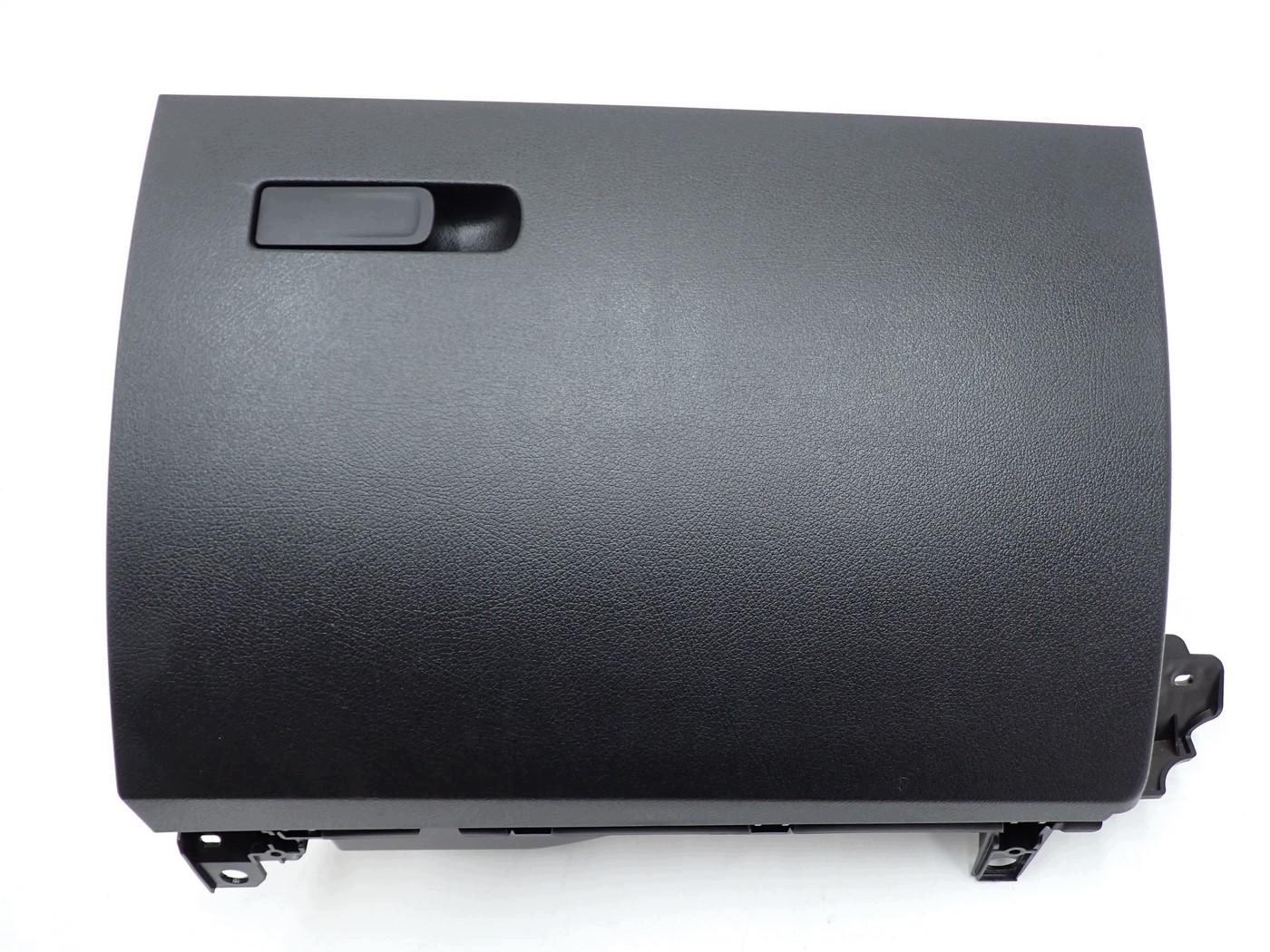 Mercedes GLA II H247 15367758 Console Shelf image 2