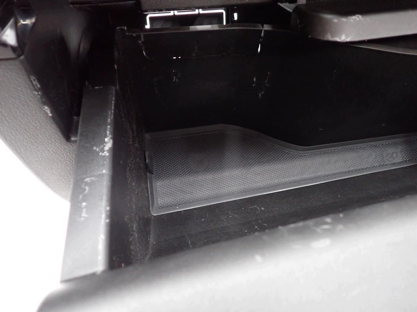 Mercedes GLA II H247 15367758 Console Shelf image 3