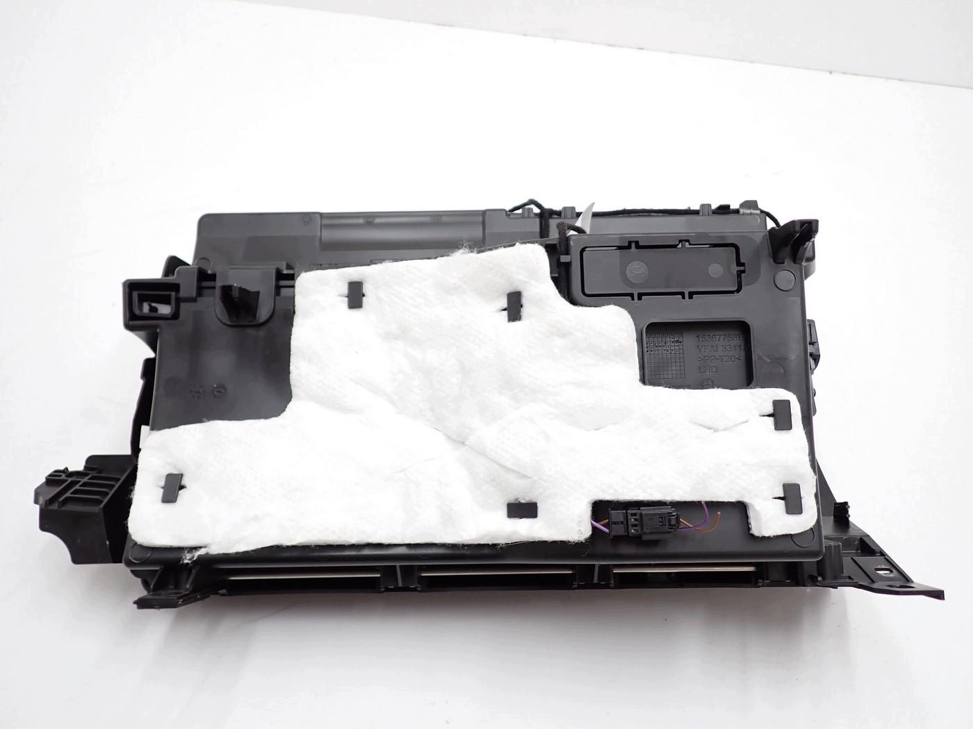 Mercedes GLA II H247 15367758 Console Shelf image 4
