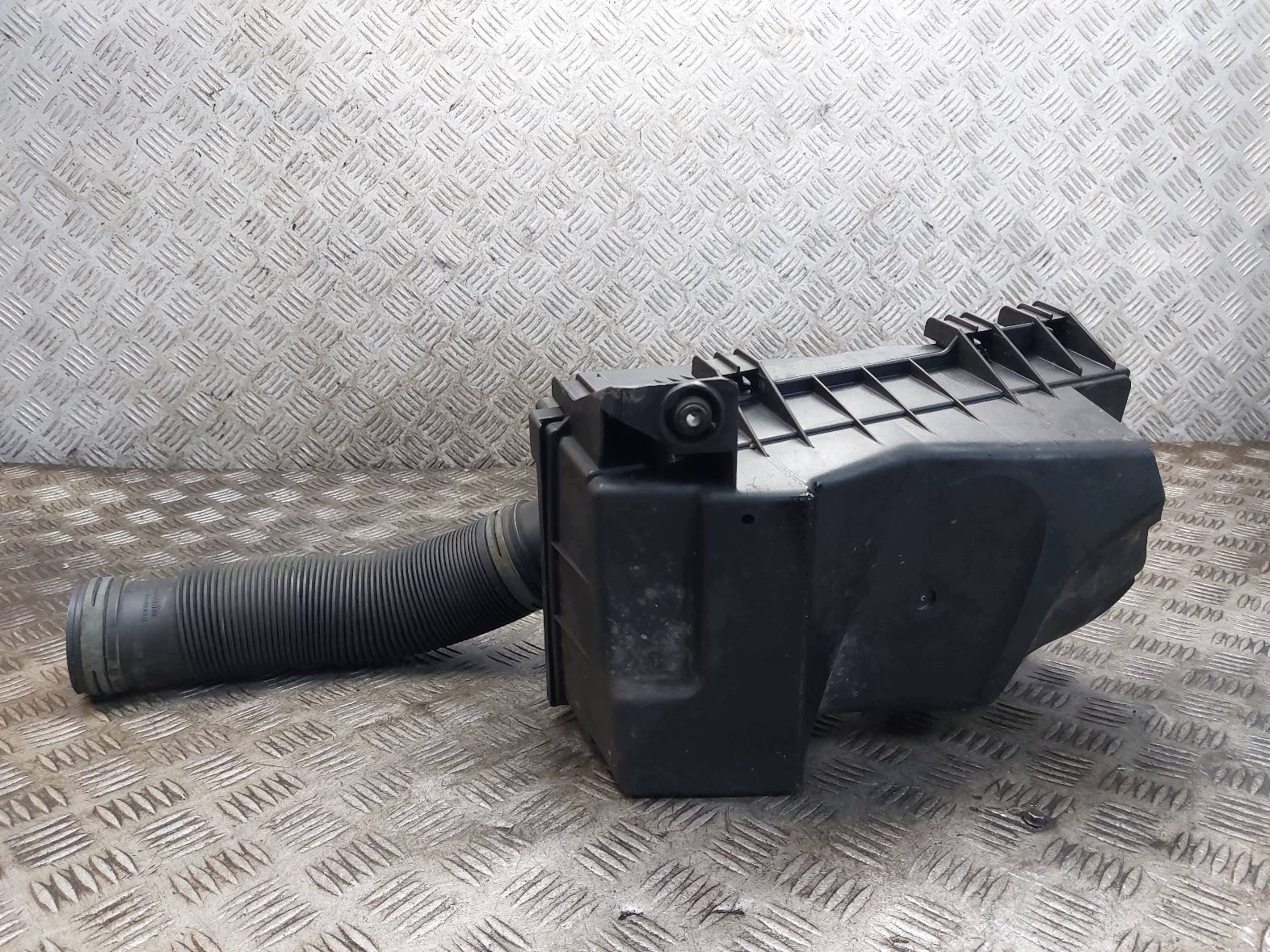 Behuizing luchtfilter Octavia 1.9 TDI image 3