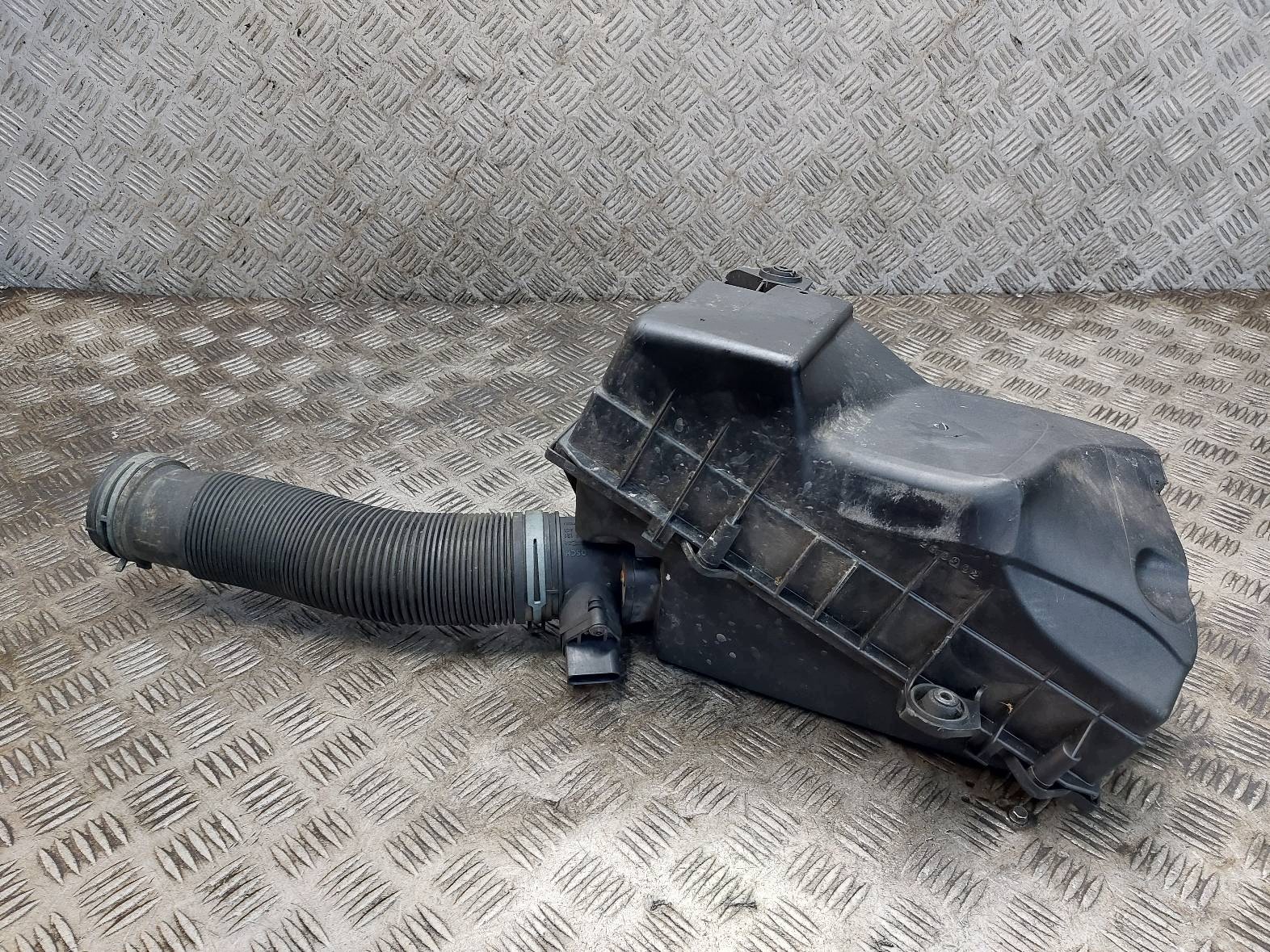 Behuizing luchtfilter Octavia 1.9 TDI image 5