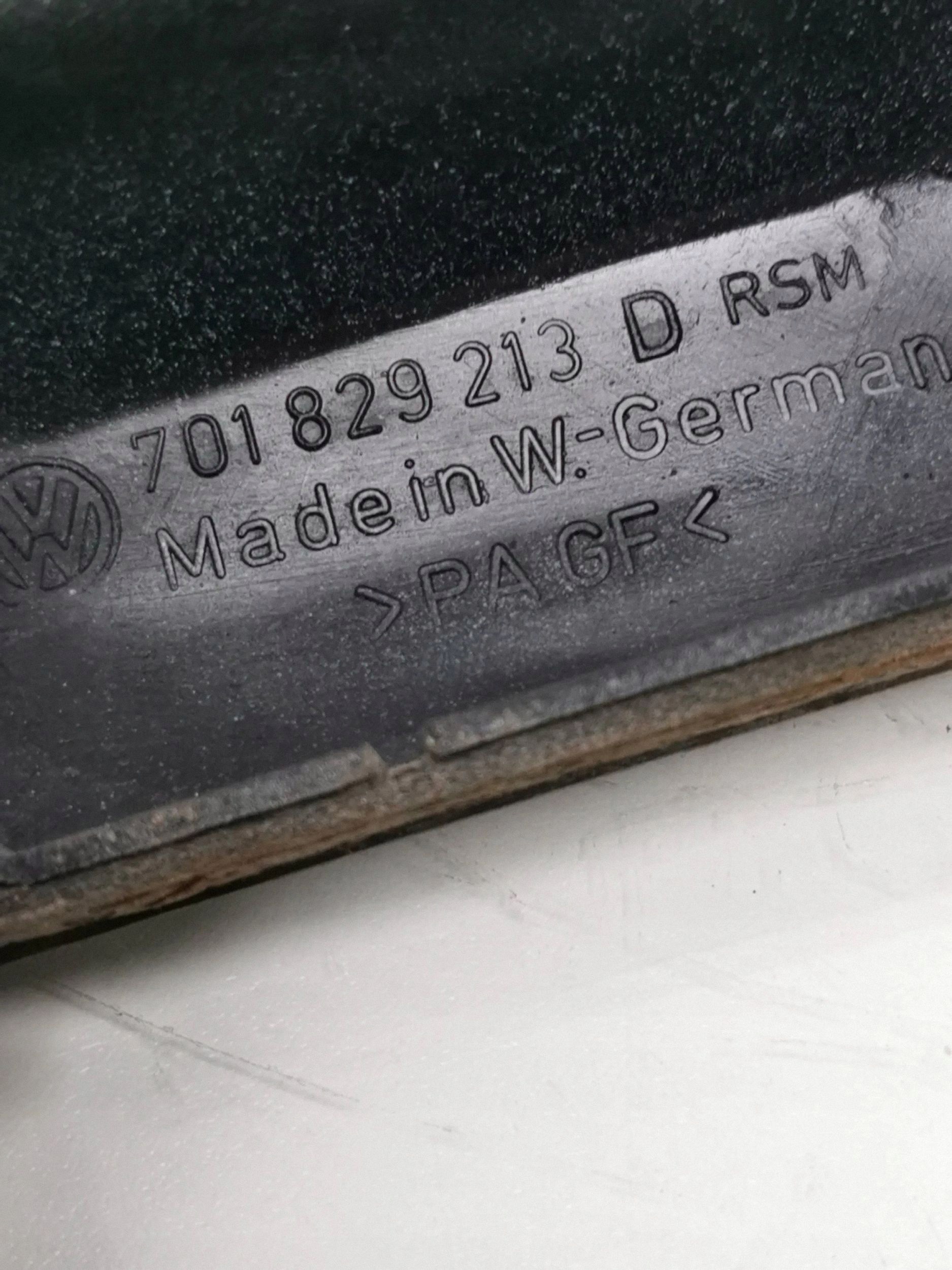 Liste lumineuse plaque VW T4 2.5 TDI 701829213D image 4