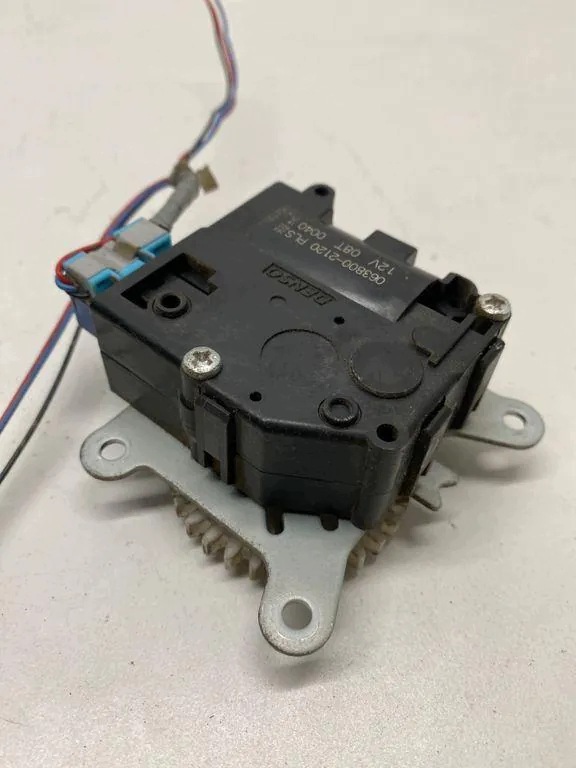 Toyota RAV4 IV Klepdeksel Actuator 08T0040 image 3