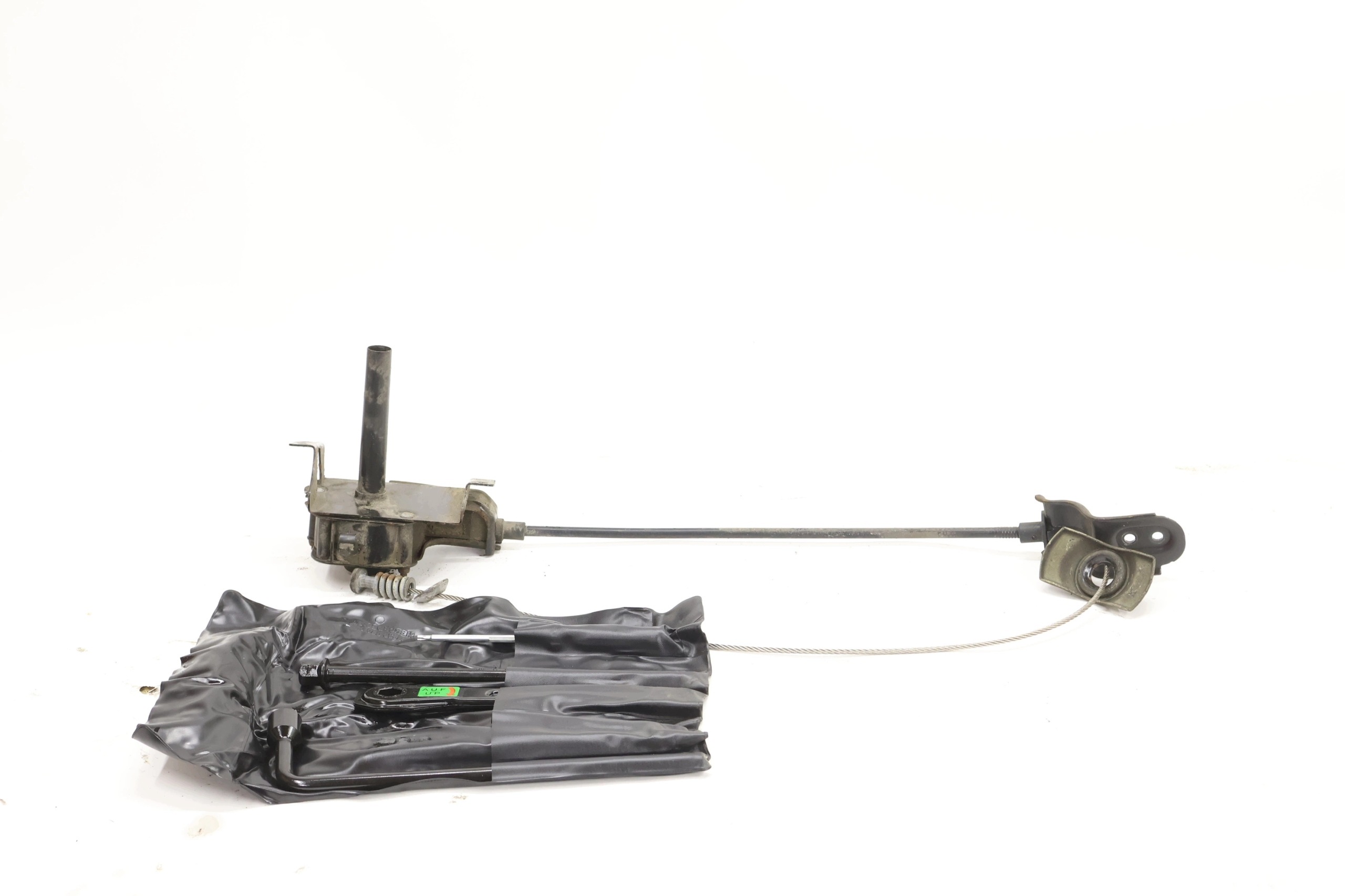 Support roue de secours Mercedes Vito W447 A6394000339 image 2