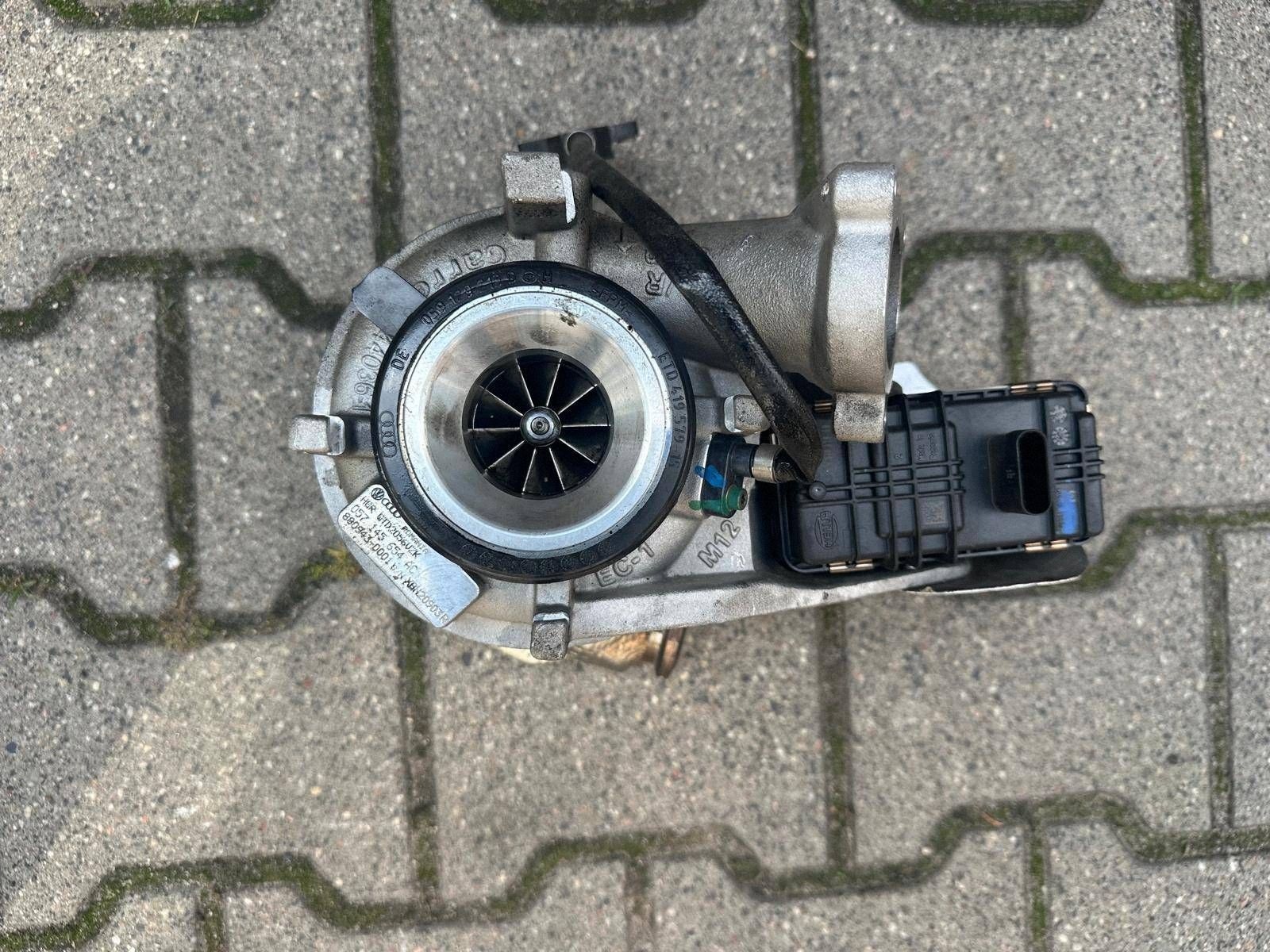 Turbocompresseur Audi SQ7 Q7 II 4.0 TDI 057145654AC image 2