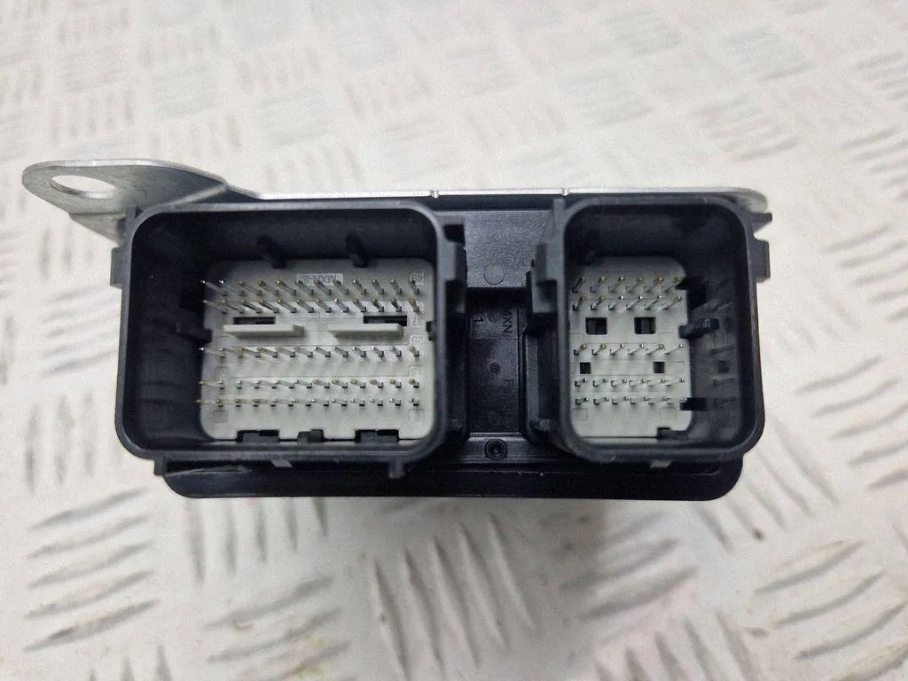 Airbag-moduuli Ford Kuga II 2012-2019 OEM E1GT14B321BF image 4
