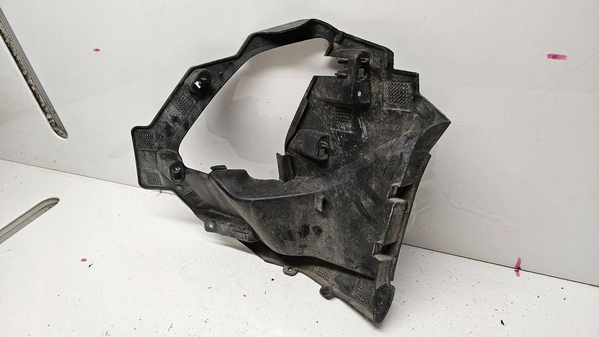 Support antibrouillard droit Ford Focus Mk4 JX7B-17E888 image 6