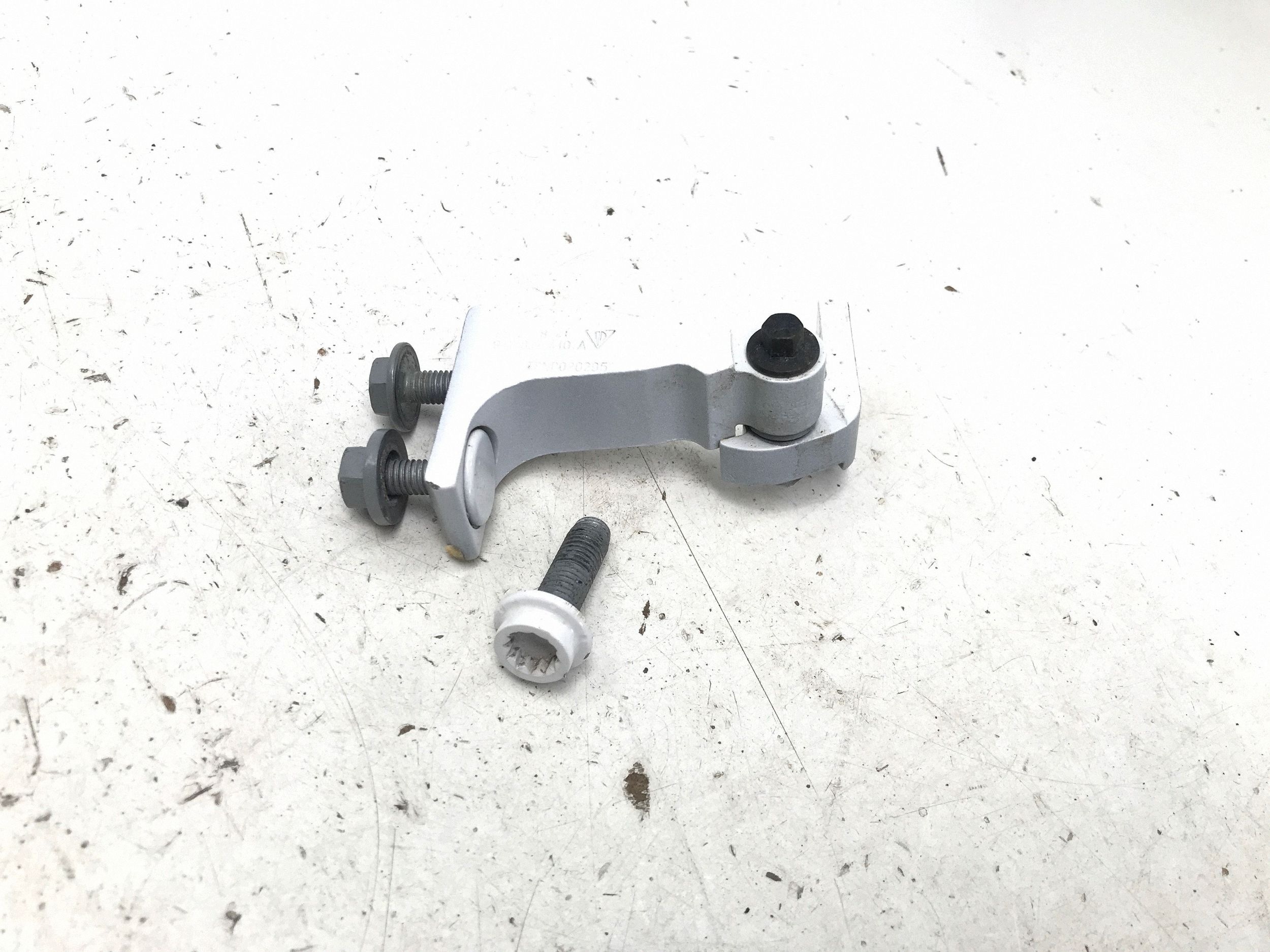 Charnière supérieure avant droite Audi e-tron image 2
