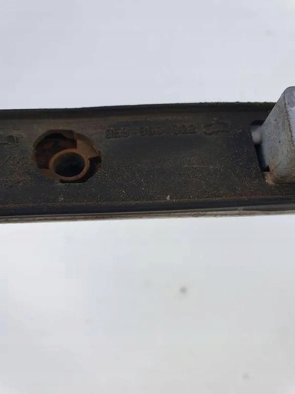 Audi OE 8E9860022 Reling de Teto Cromado image 4