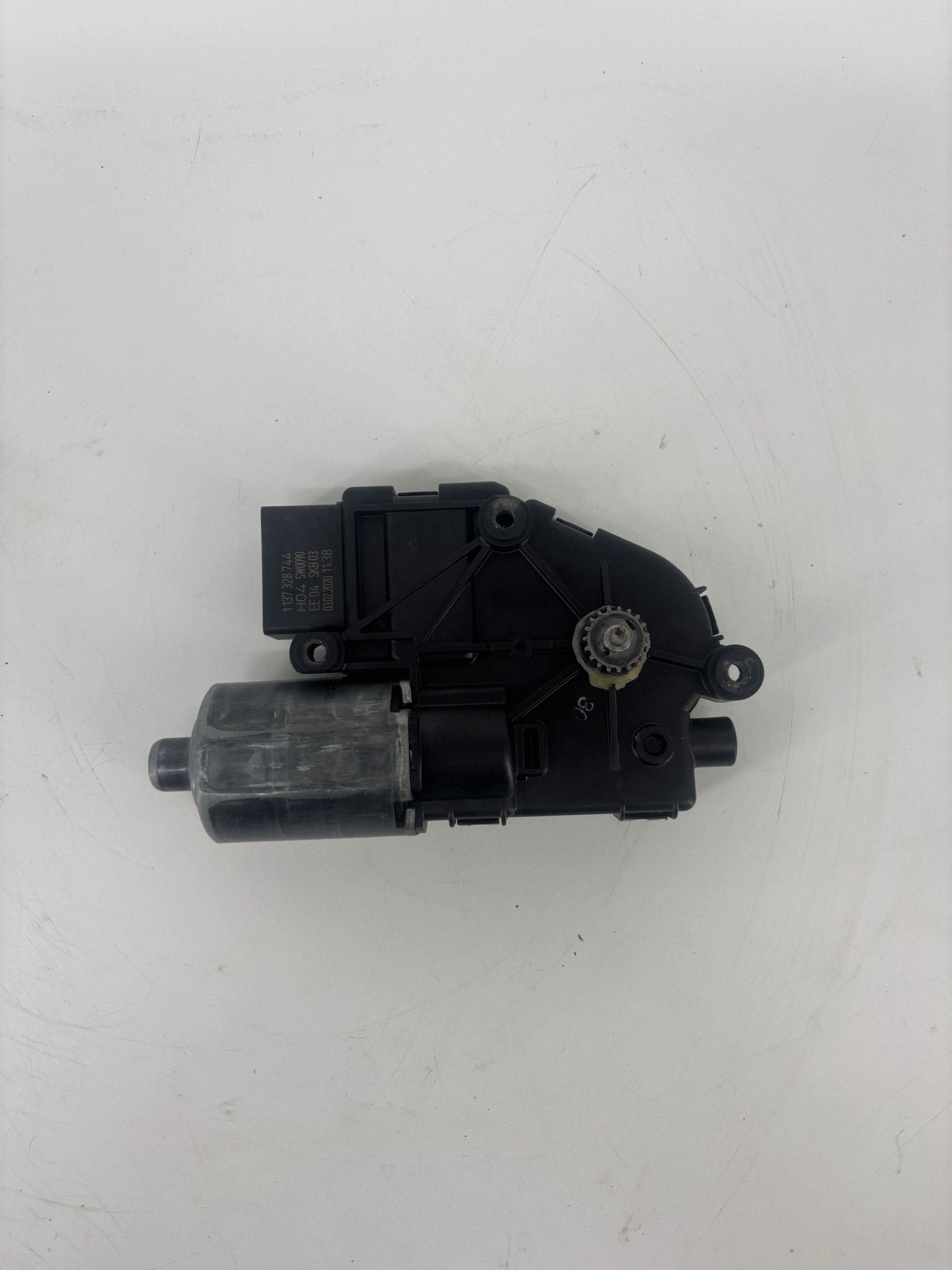 Sähkökatto moottori Seat Leon (5F) 0390200080