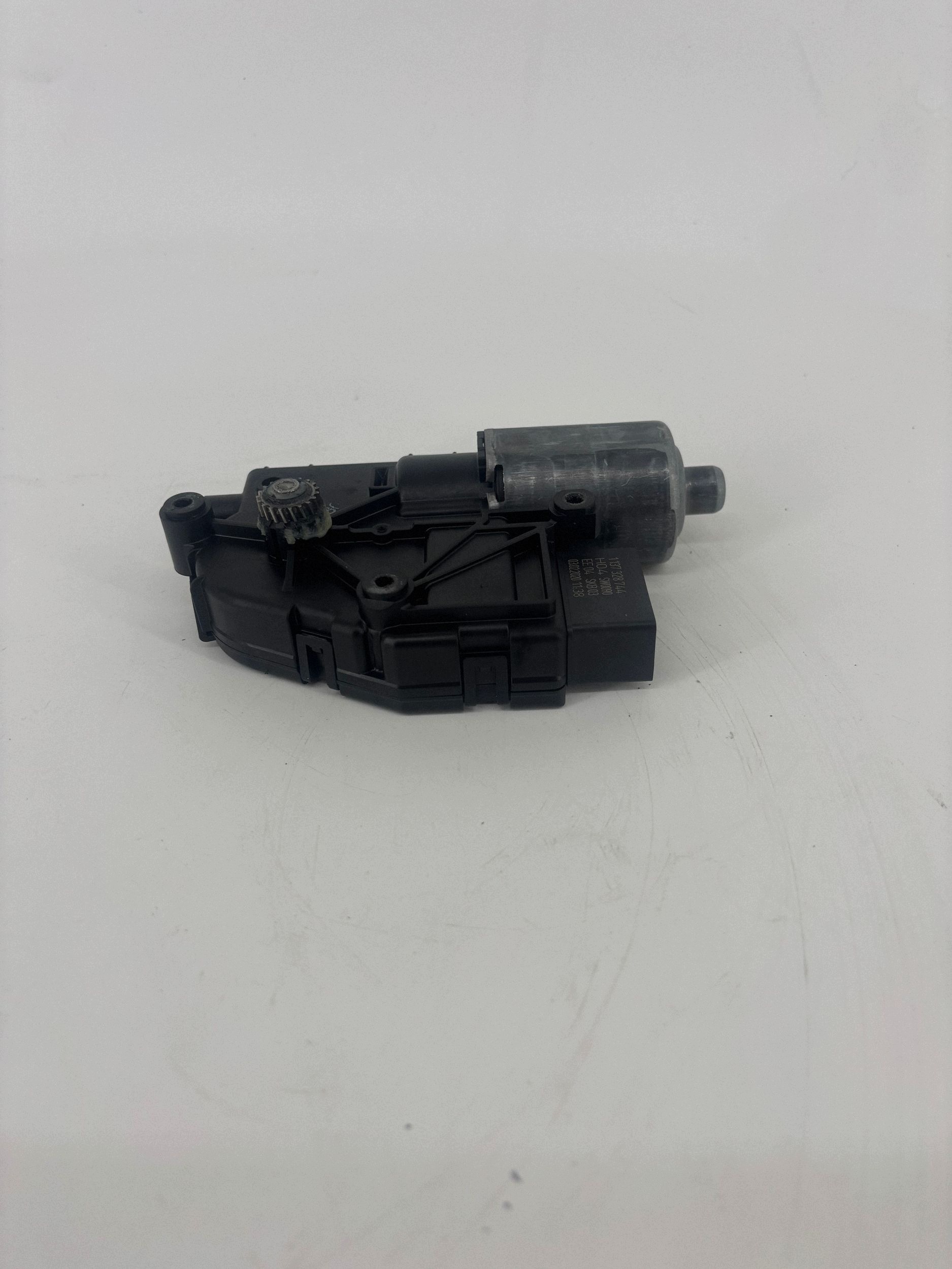 Moteur de toit ouvrant Seat Leon (5F) 0390200080 image 7