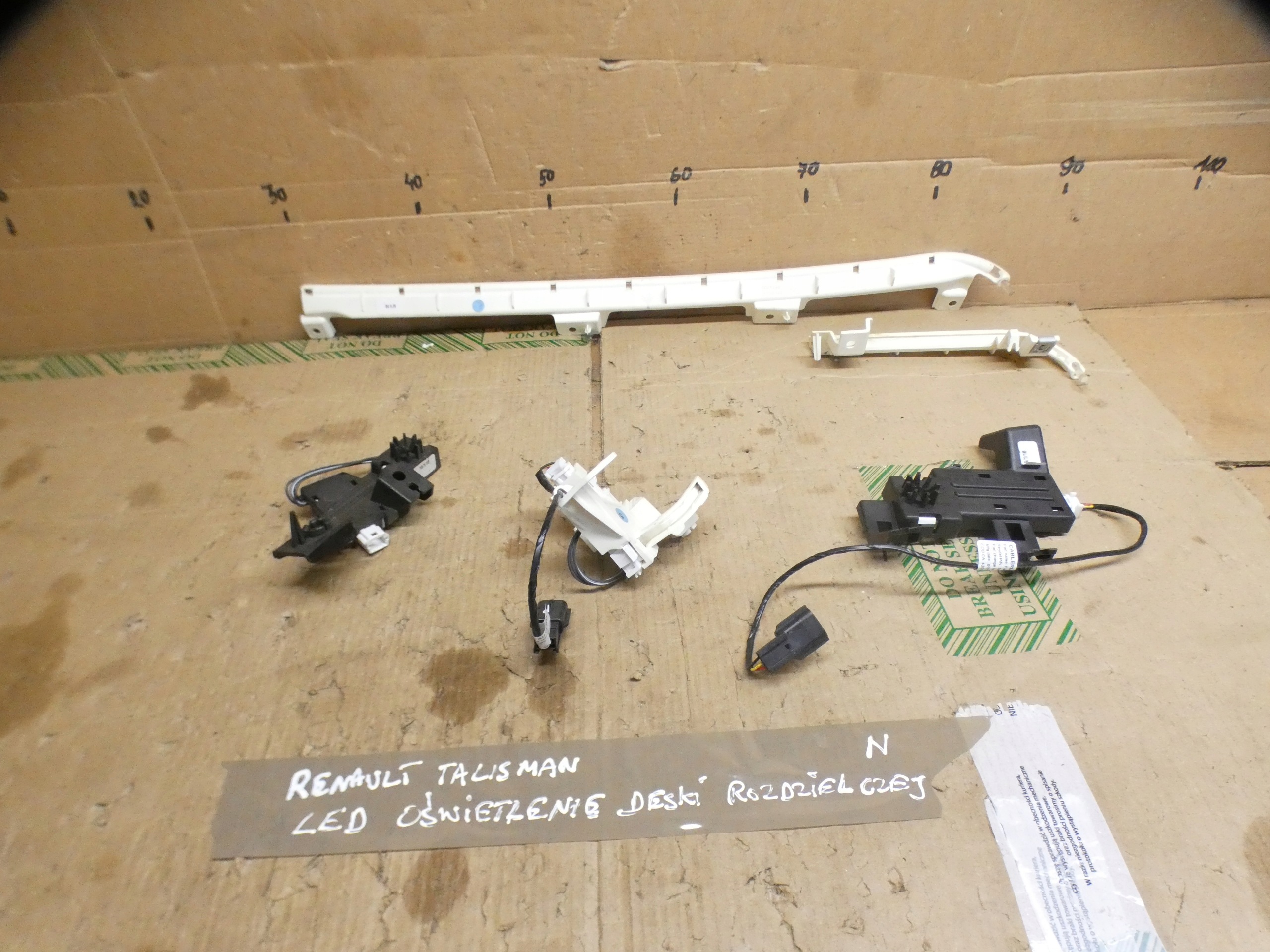 Éclairage Renault Talisman 00218408 00212981 00212983 image 2