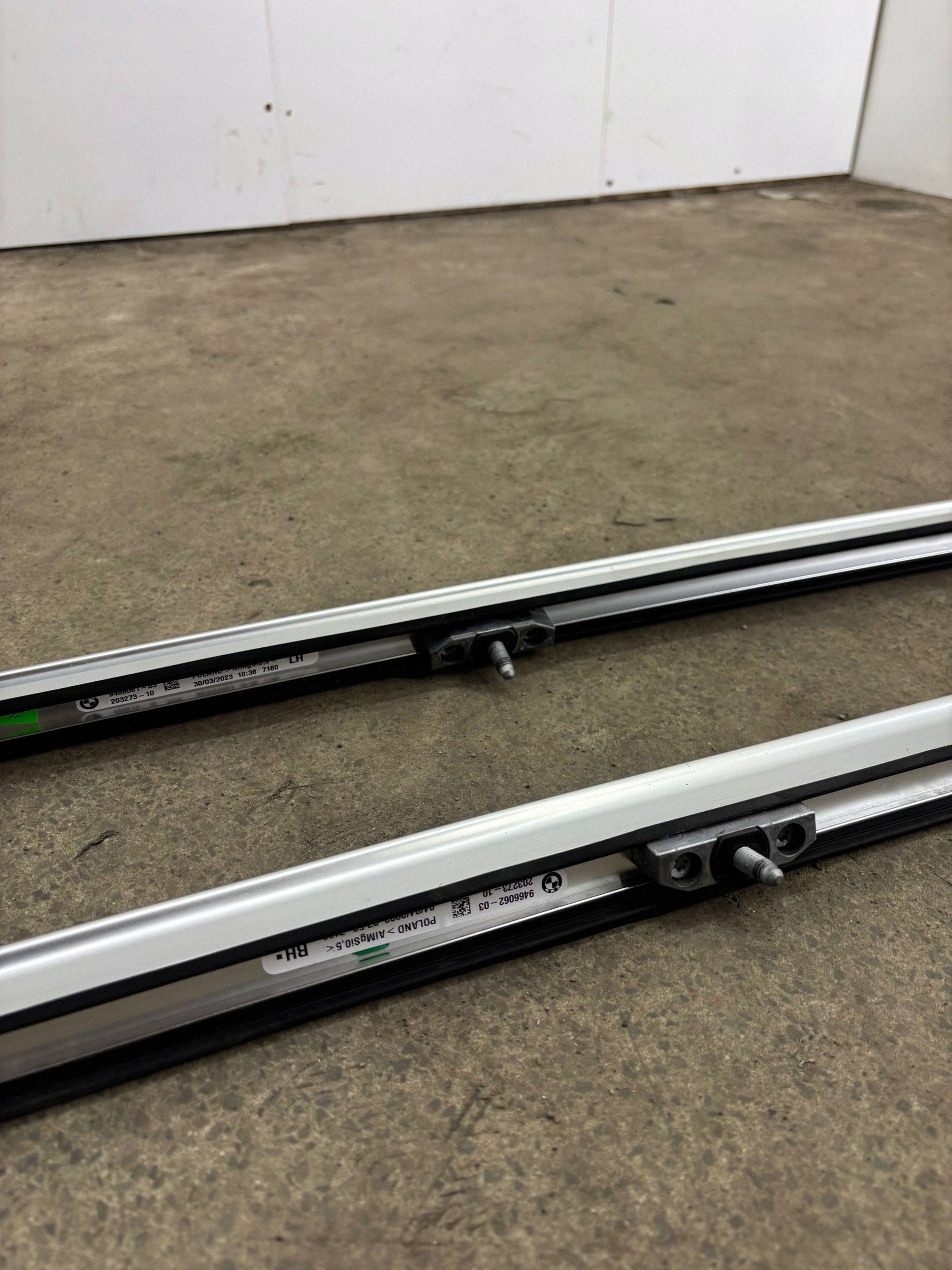 BMW iX1 2024 Dakrails Links Gebruikt OEM 9466061 image 6