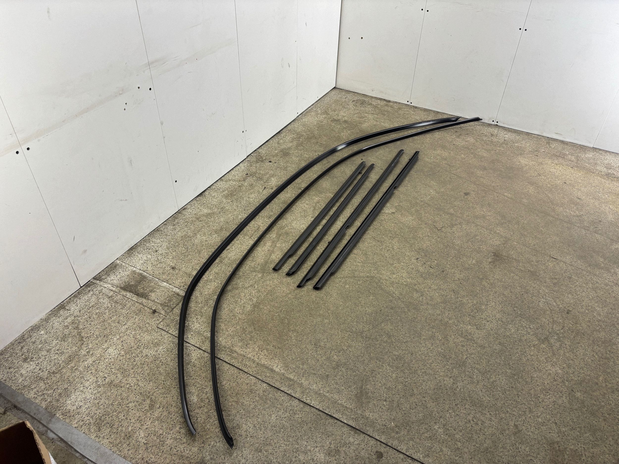 Moldura do Para-brisas Mercedes E W212 A212725030565