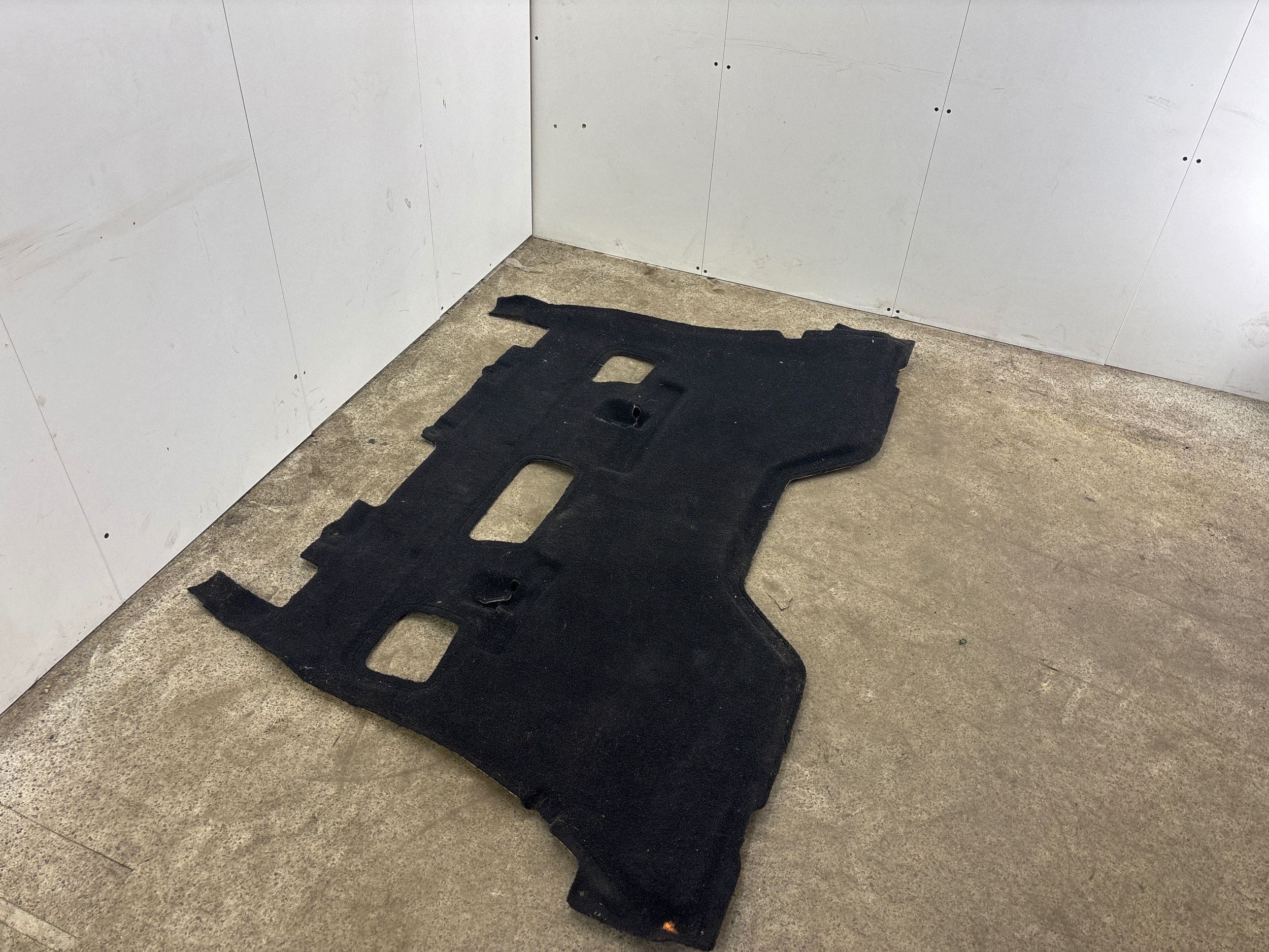 Moquette de plancher arrière Chrysler Pacifica 5RJ26DX9AE
