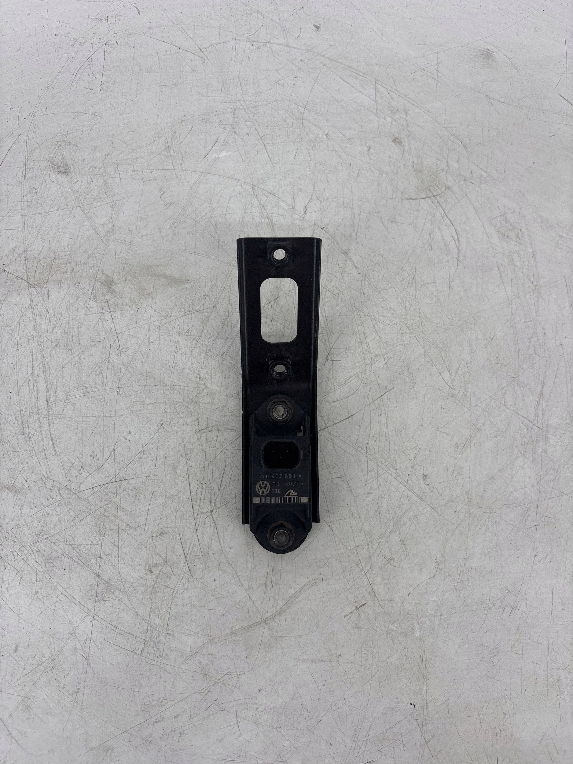 Porsche Cayenne 4.8 V8 sensor 7L6907651A image 2