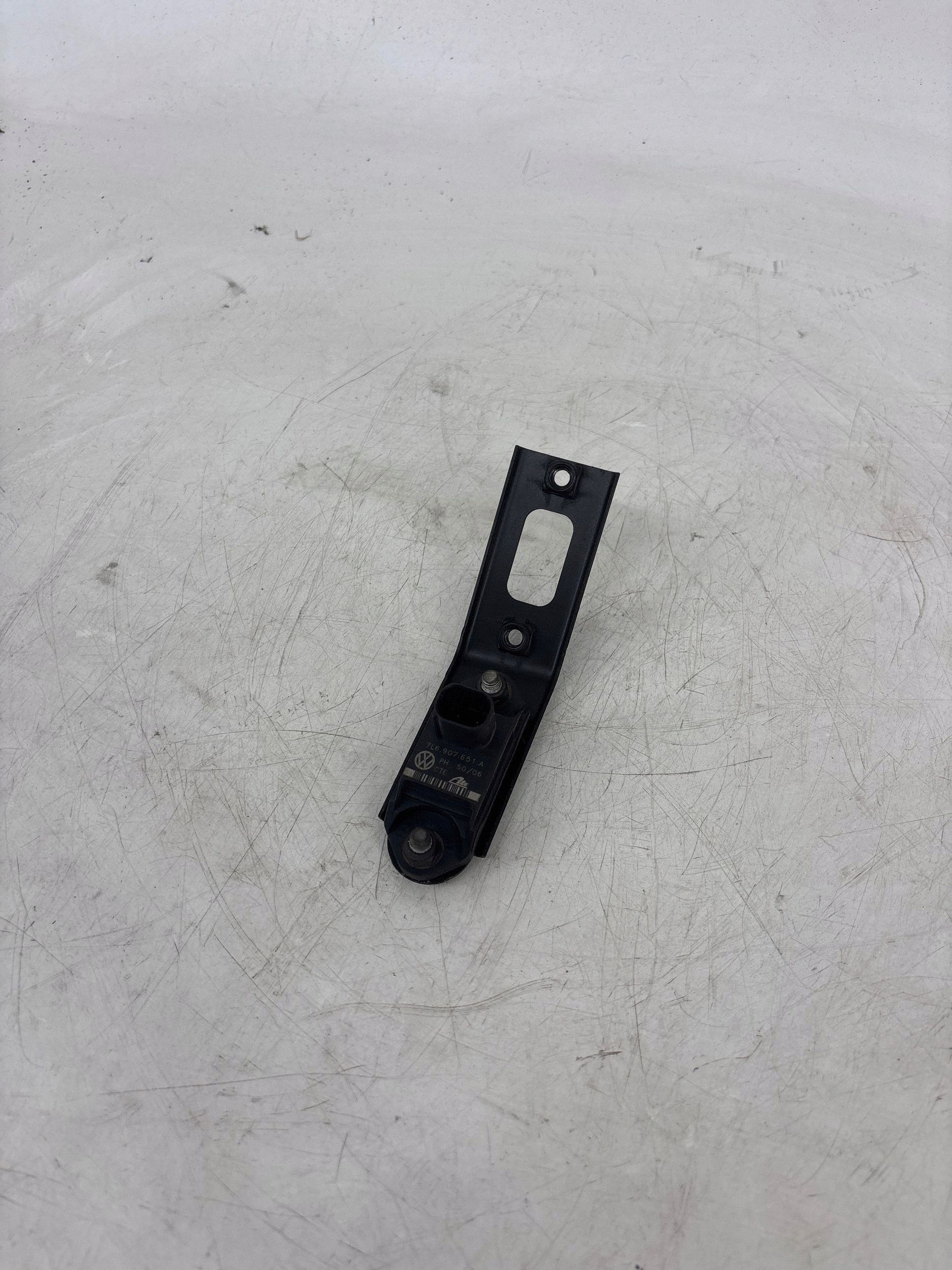 Porsche Cayenne 4.8 V8 sensor 7L6907651A image 6