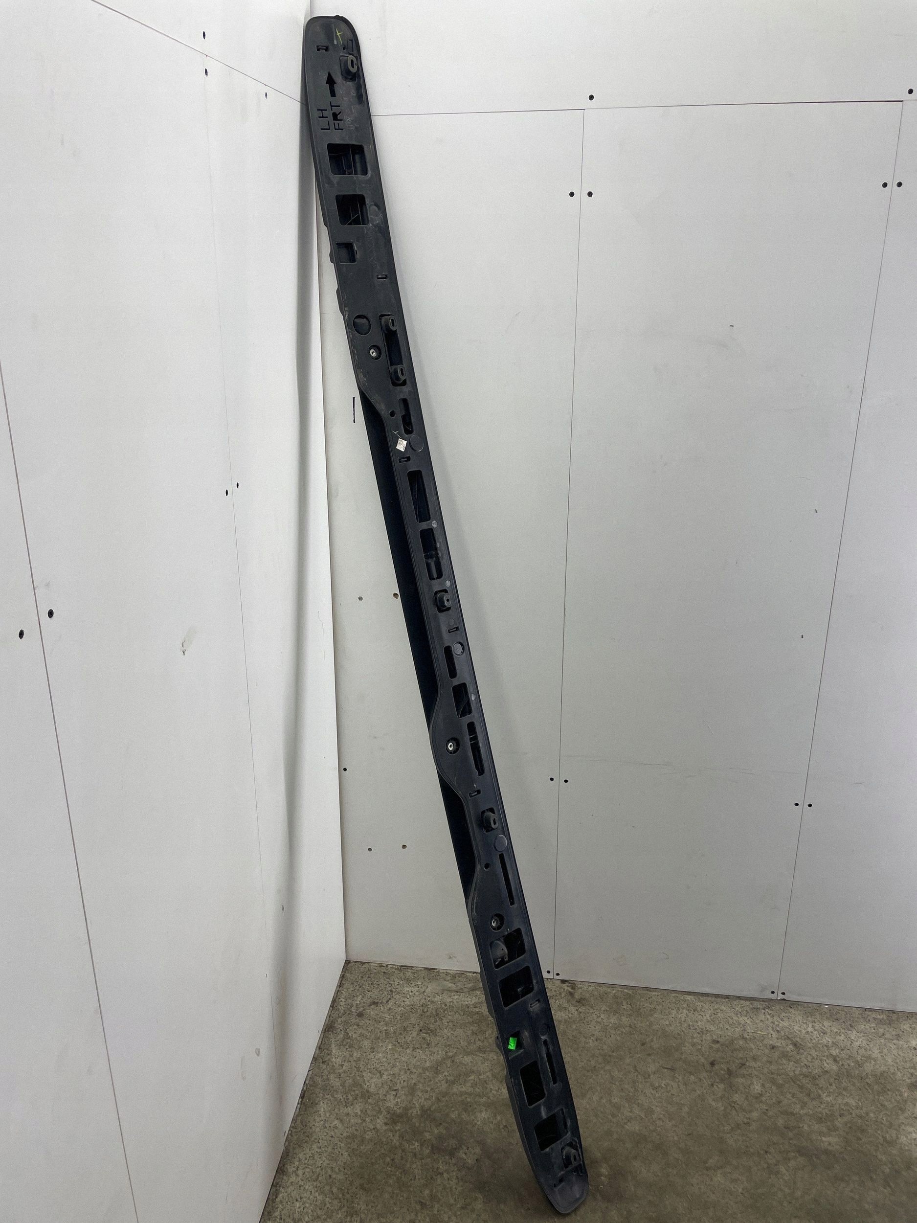 Chrysler Pacifica 2018 Vänster sidoreling 68227987AF image 3
