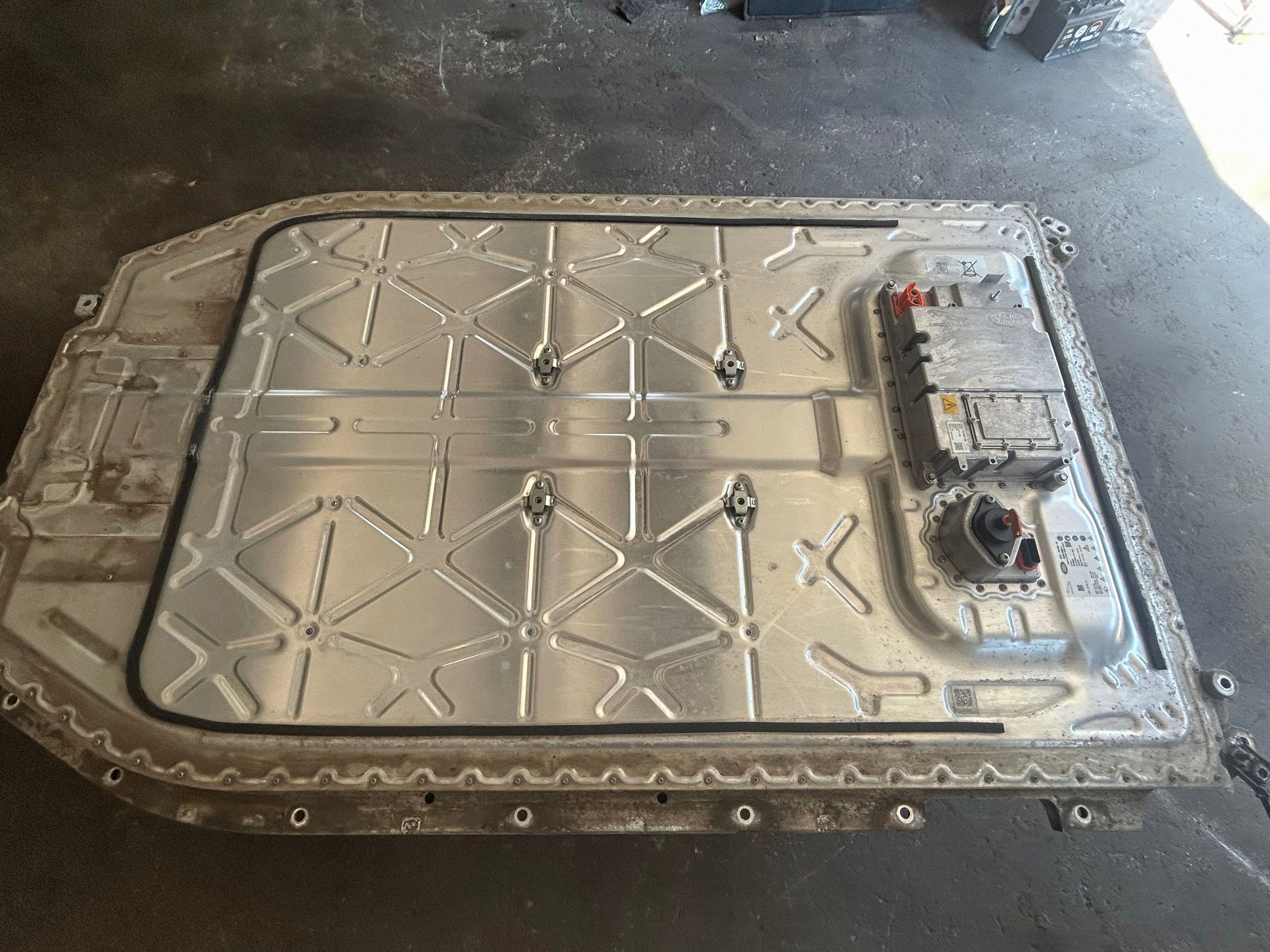 2018 Jaguar I-Pace Traction Battery HEV/EV J9D310B759CD image 9