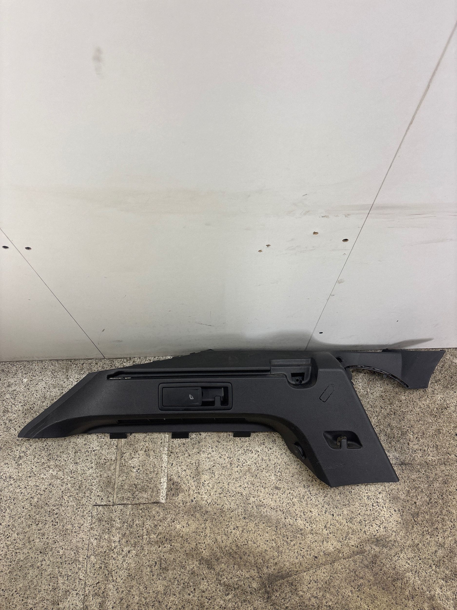 Maletero Seat Leon 5F 5F9867761A Usado image 2