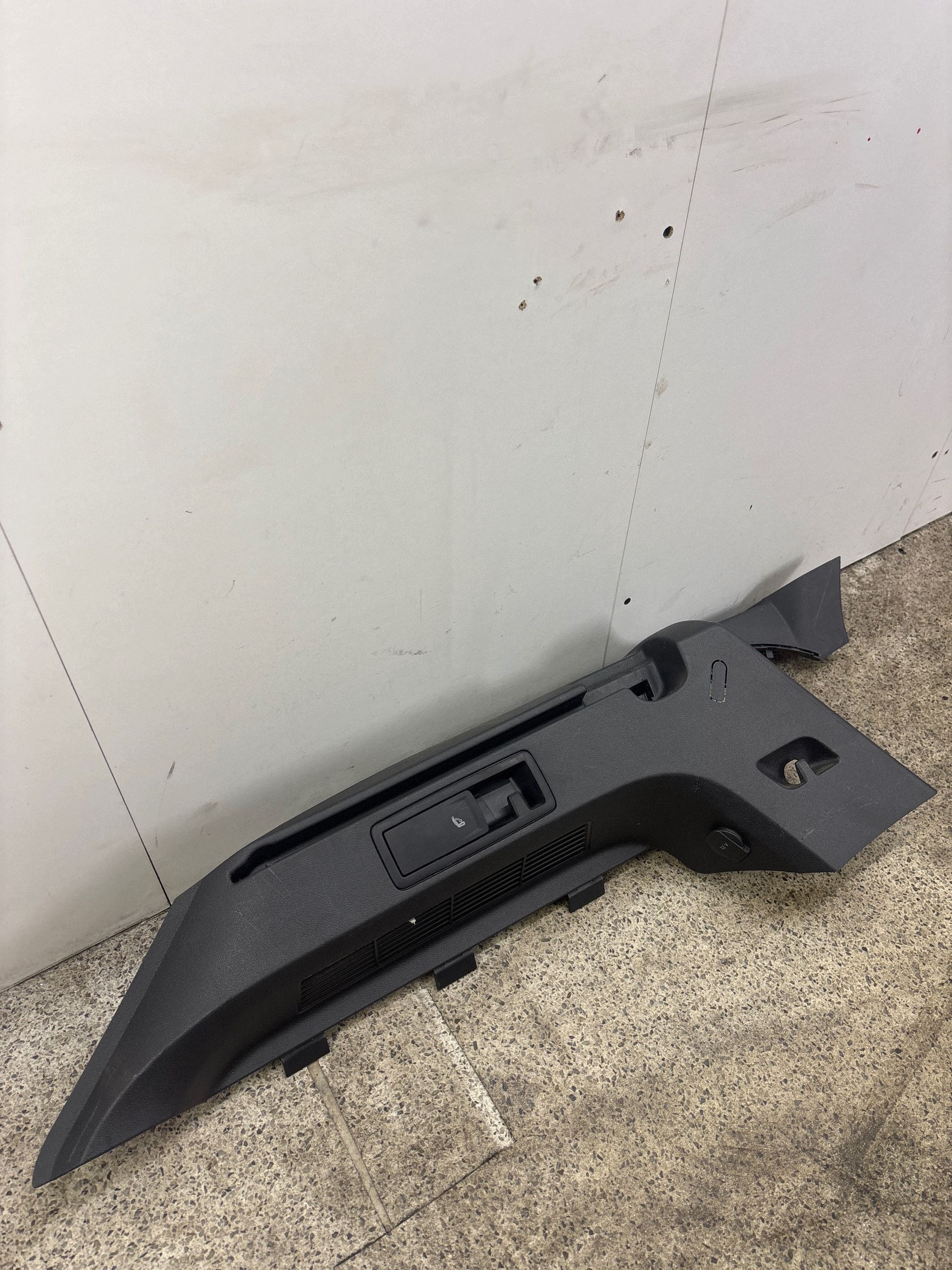 Seat Leon (5F) Tavaratilan kansi 5F9867761A