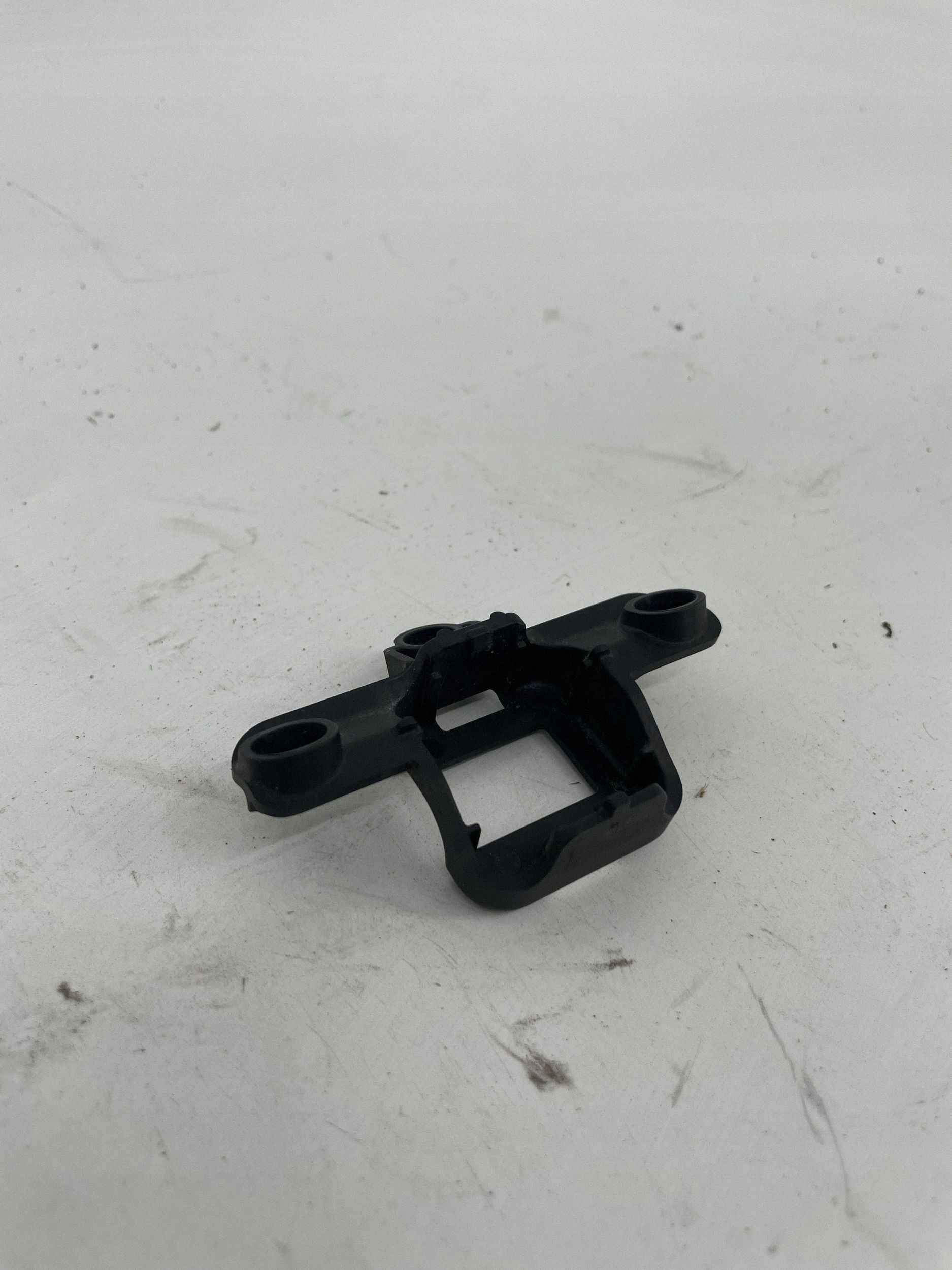 Câmera de Ré Chrysler Pacifica 2018 OEM 17475000 image 5