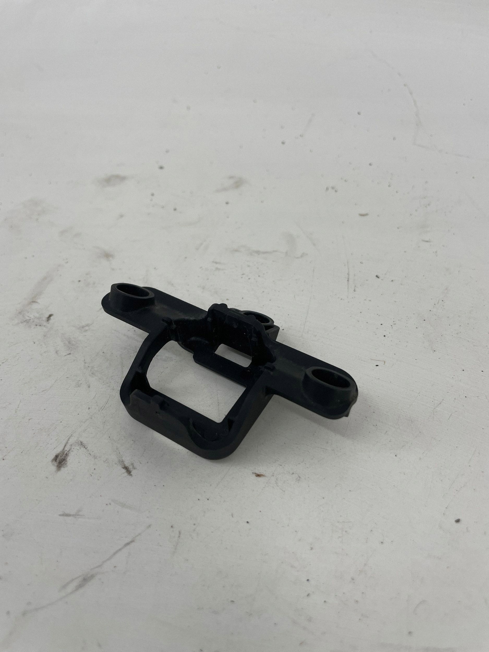 Câmera de Ré Chrysler Pacifica 2018 OEM 17475000 image 6