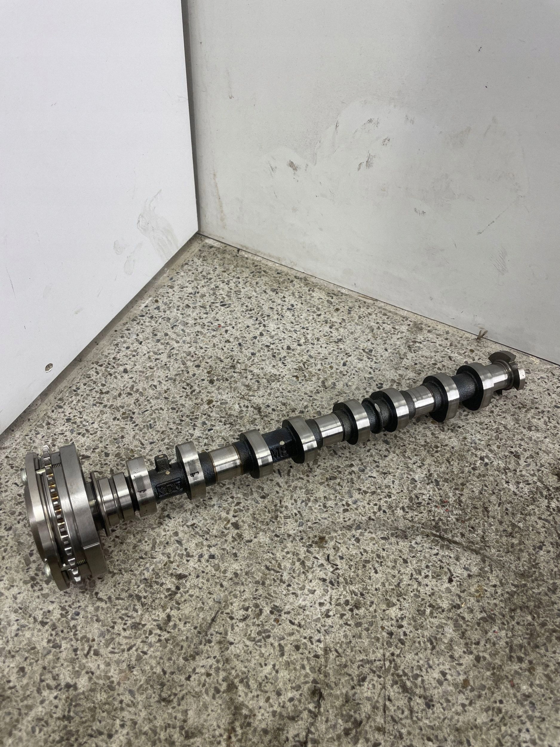 Árbol de levas Toyota 1305025010 2.5L híbrido 2020 image 4