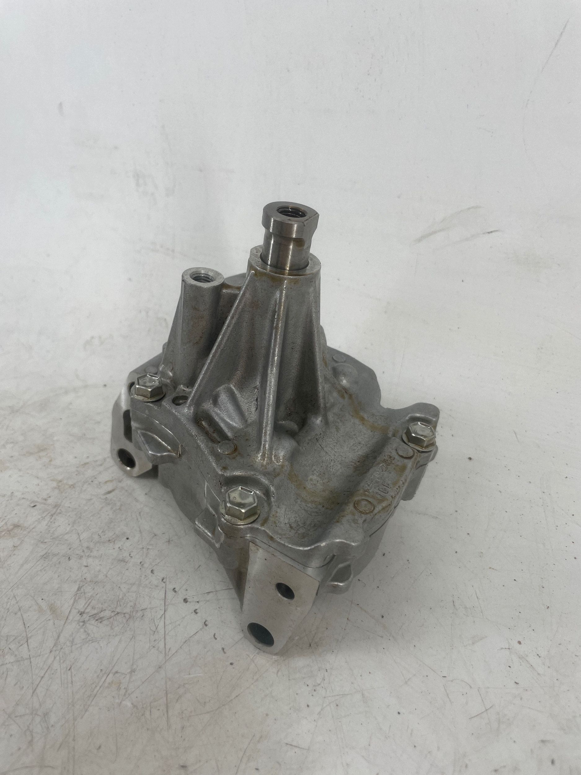 Oliepomp Toyota Corolla E210 E21 081N07510102 image 3
