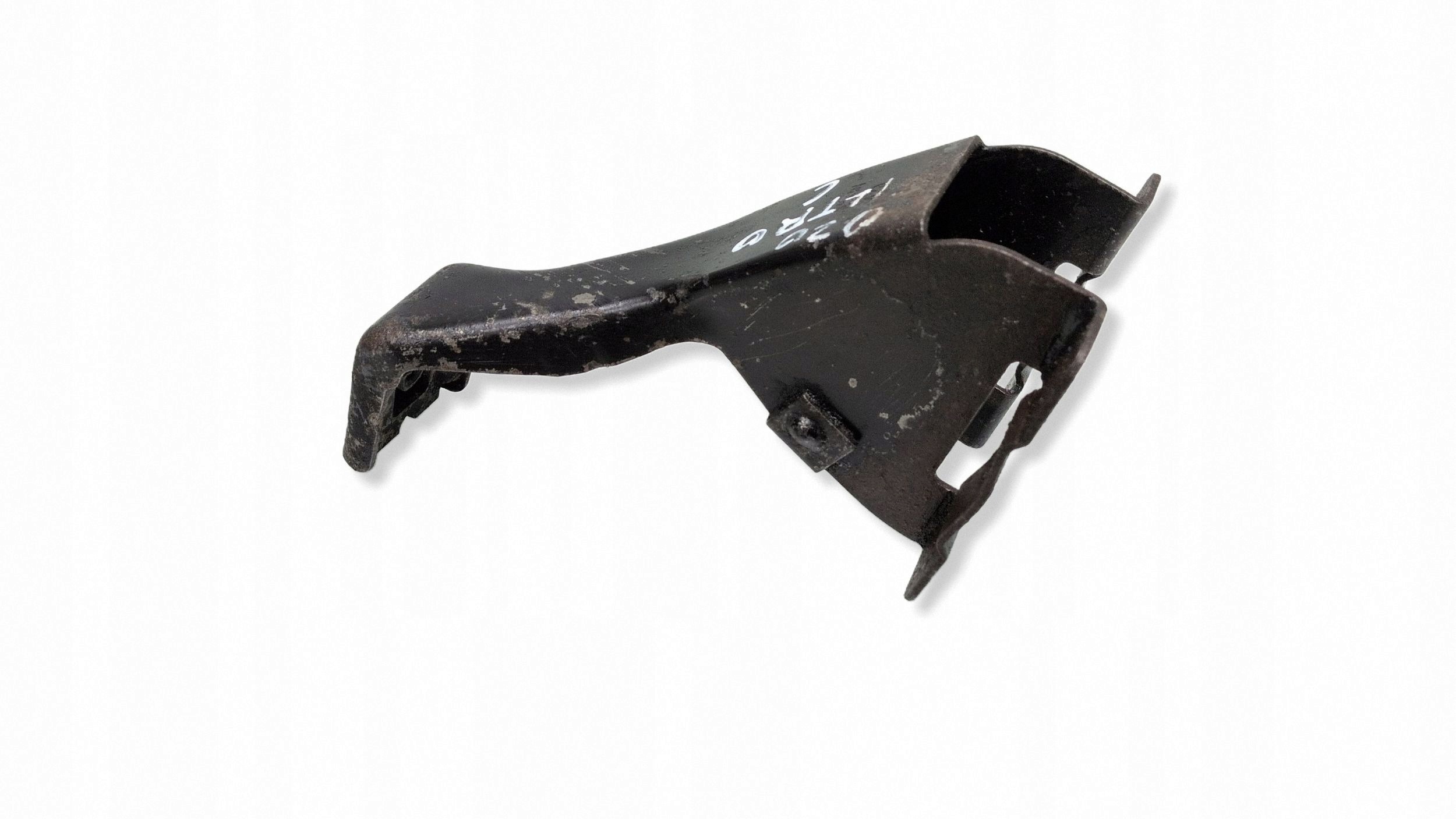 Ilmanpuhdistimen kiinnike VW T5 7H0129671