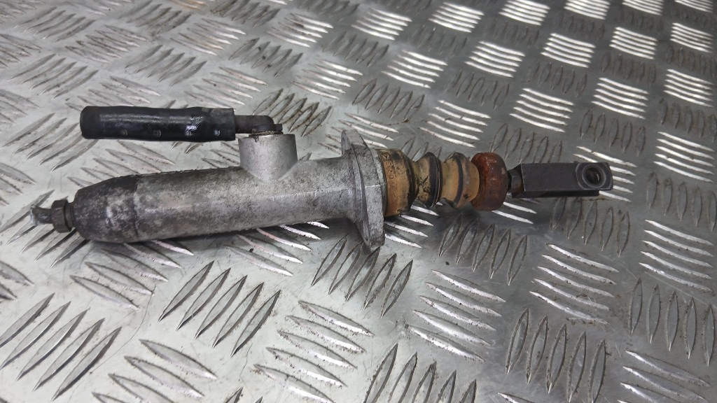 Bomba de Embreagem Audi 80 B4 2.0B 91-96R V-150033-883721401D image 2