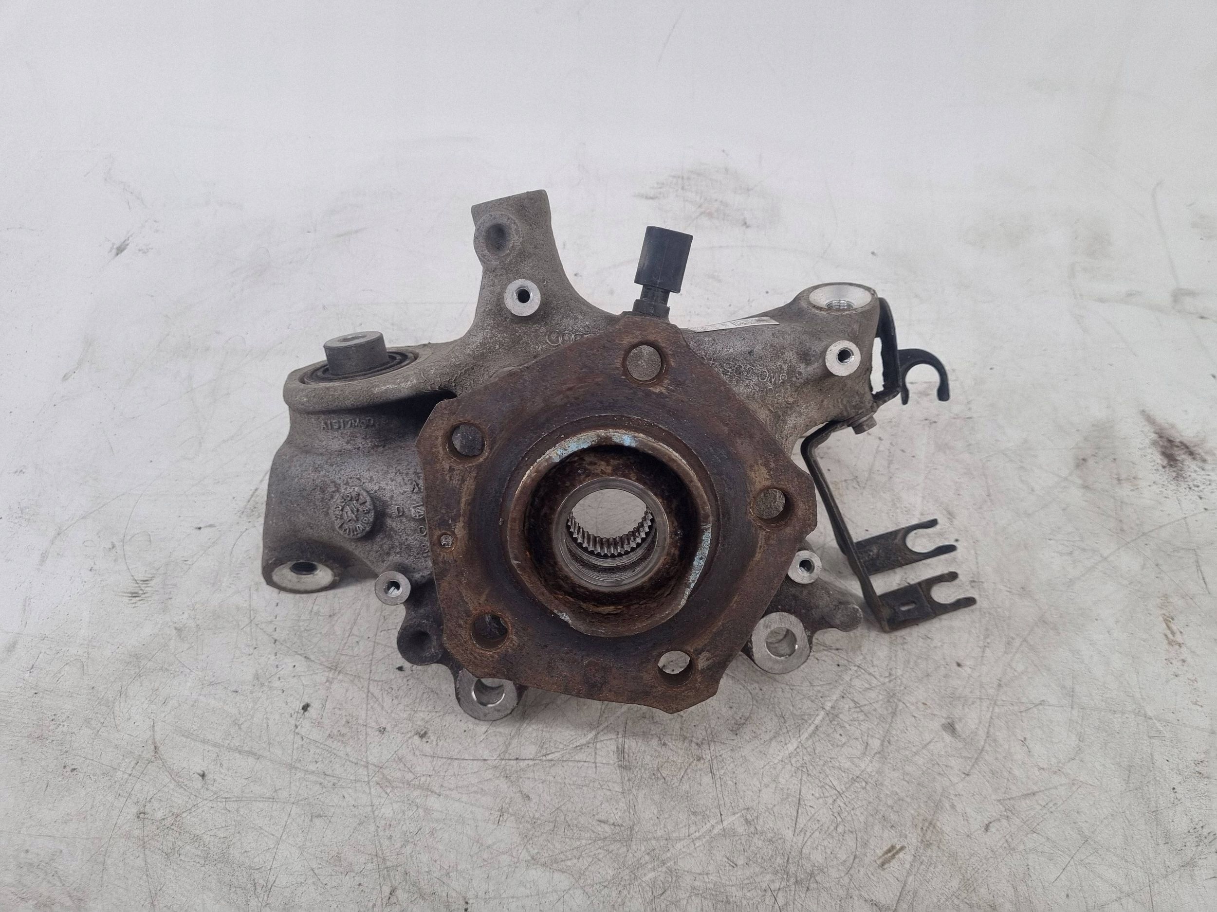 Cubo rueda trasera Audi A5 2017 OE 8W0505432Q image 2