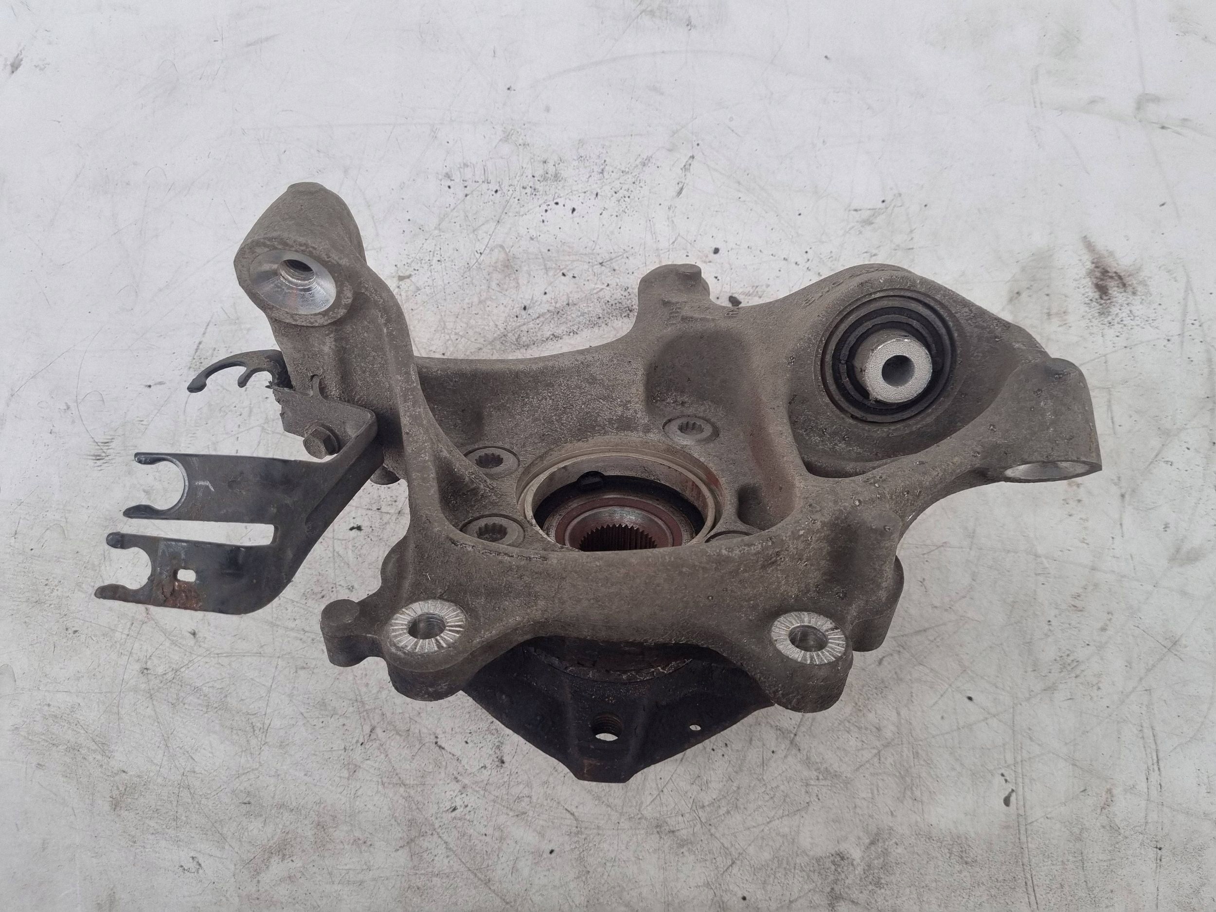 Cubo rueda trasera Audi A5 2017 OE 8W0505432Q image 6