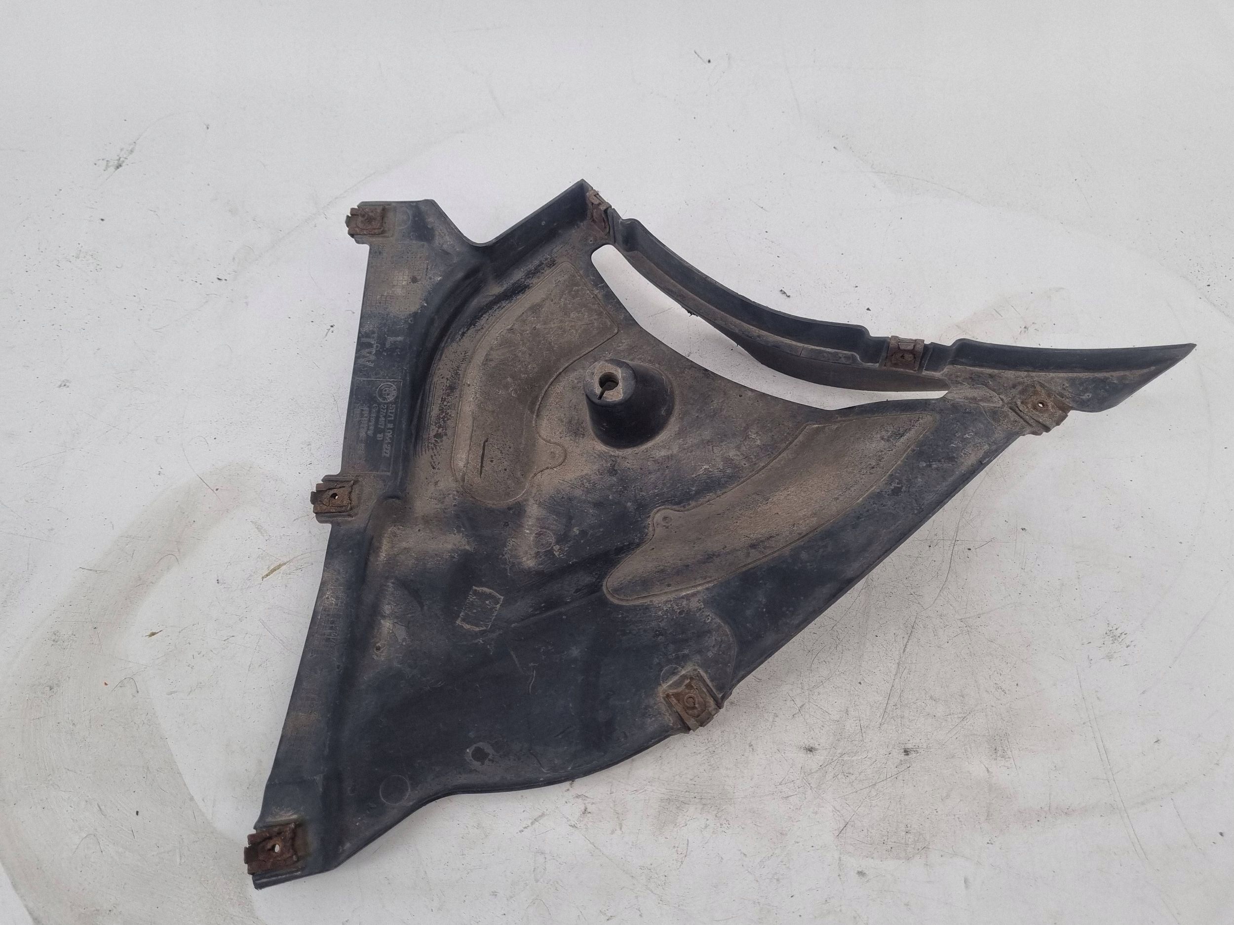 BMW 1 F20 F21 Protetor de Para-choque Dianteiro 8064277 image 4