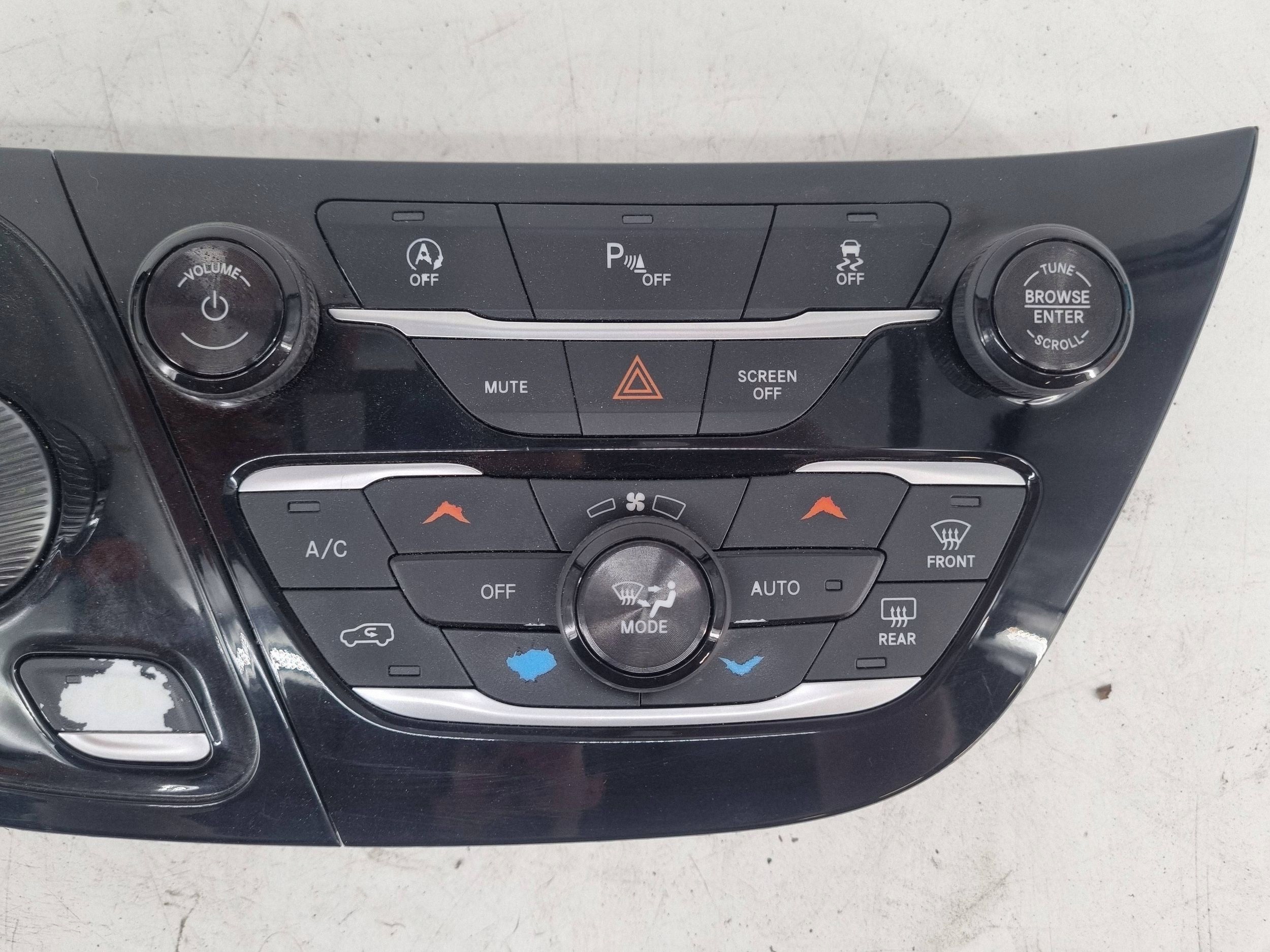 Chrysler Pacifica 2018 Panneau Climatisation P6EV471X8AB image 3