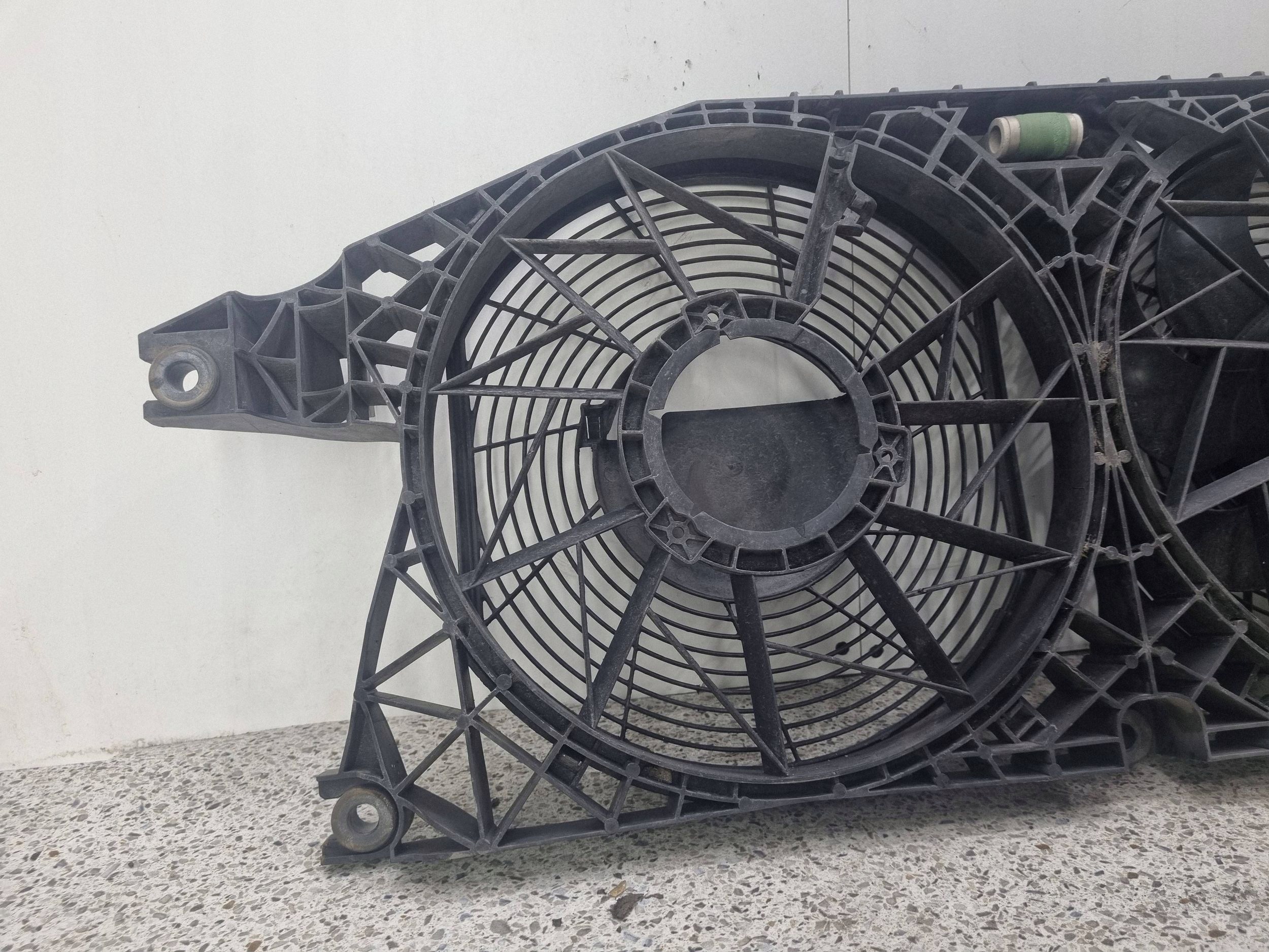 Kühlerlüfter Mercedes-Benz Vito Viano W639 0130308106 image 8