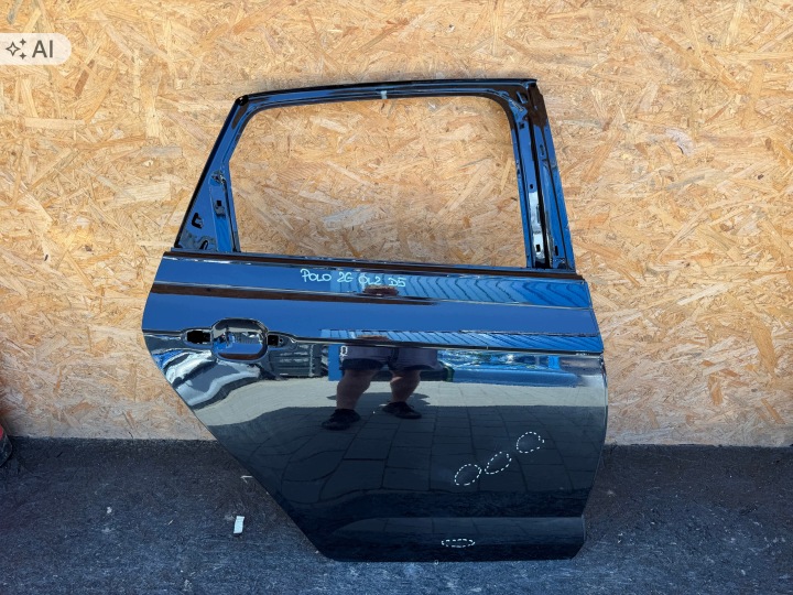 VW Polo 2G 2017- takakulma oikea