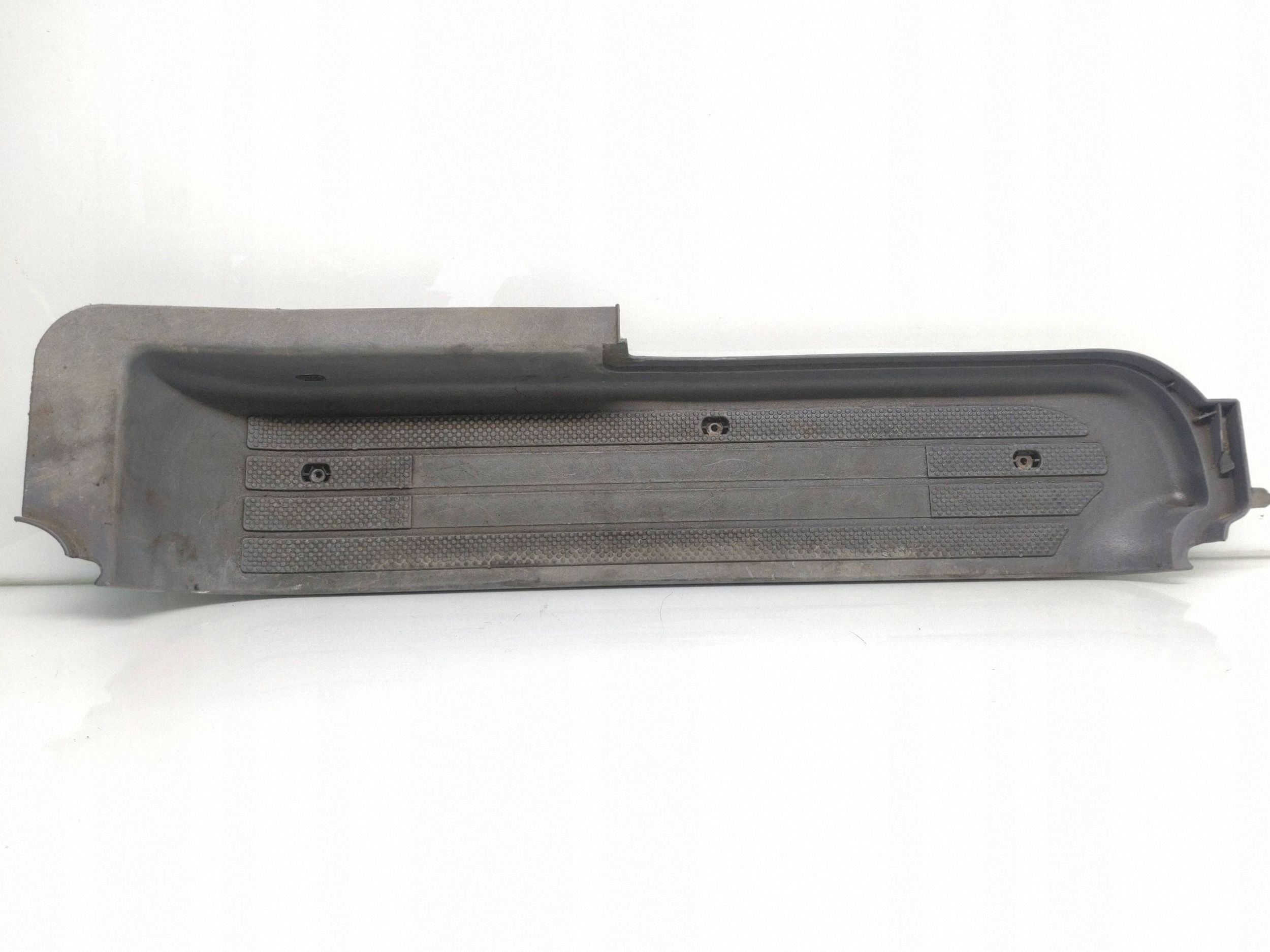 Cubrepaso izquierdo Mercedes Vito W639 P0099418 image 2