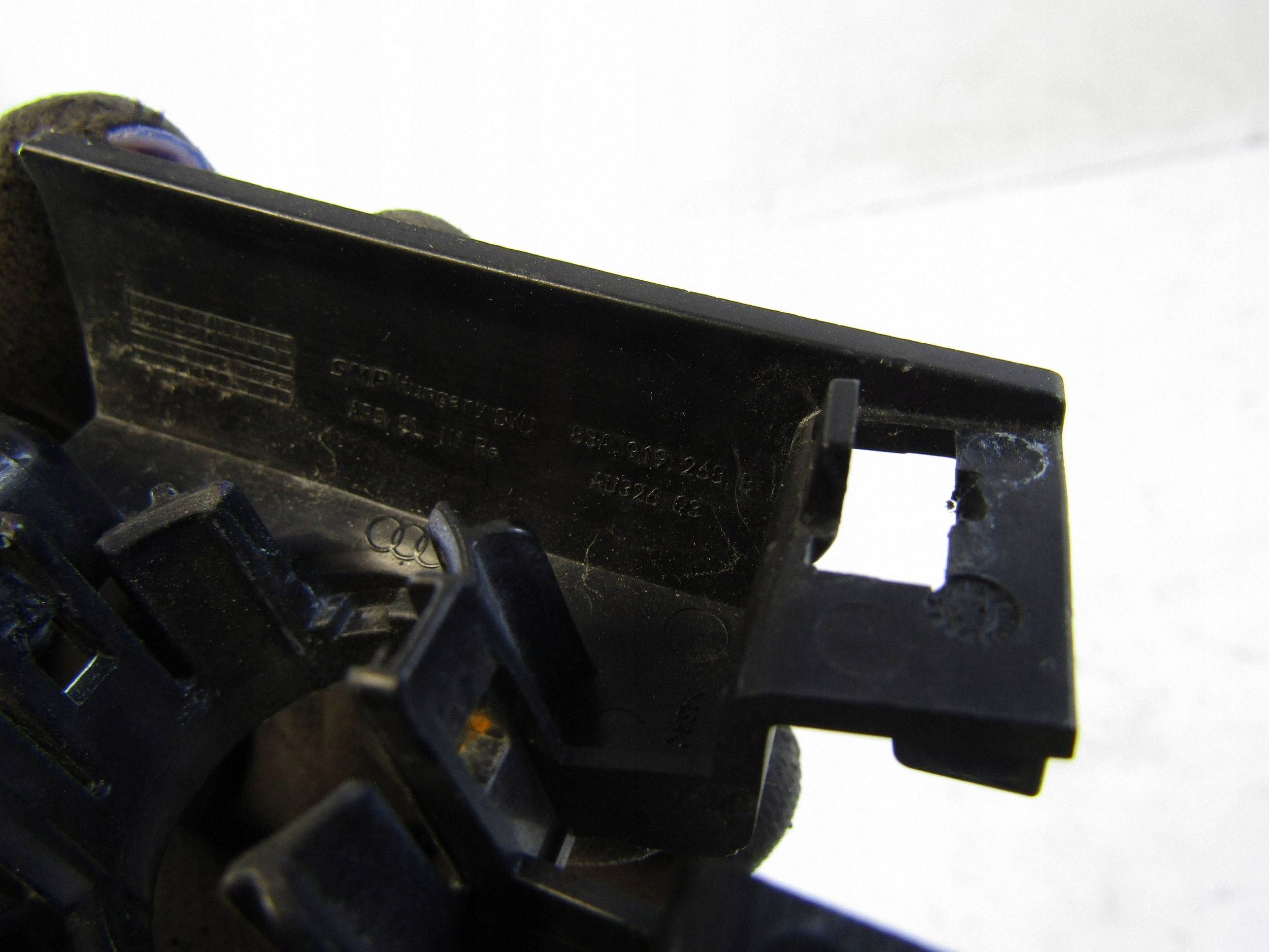 Support capteur PDC Audi Q3 83A droit 83A919268B image 6