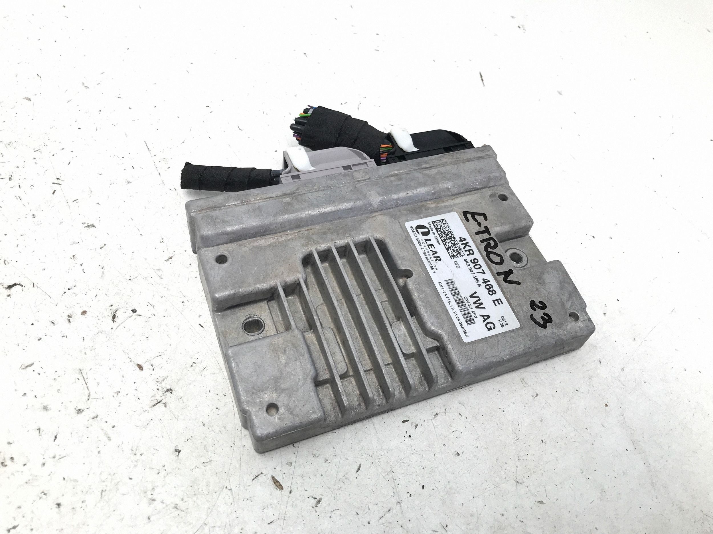 AUDI E-TRON GT Q7 Q8 2023 Gateway 4KR907468E image 2