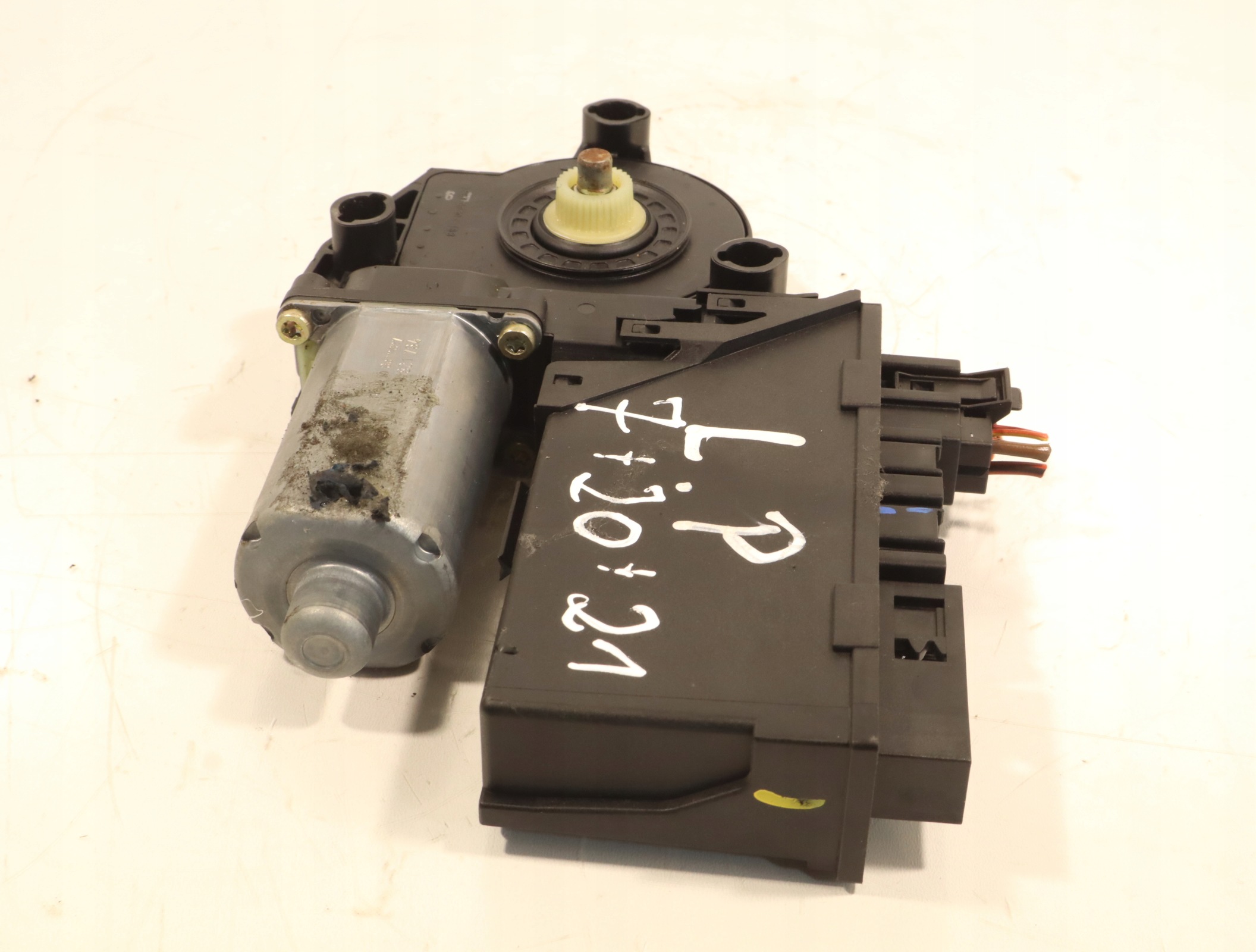 Motor de Vidro Dianteiro Esquerdo Audi A2 8Z1959801A image 6