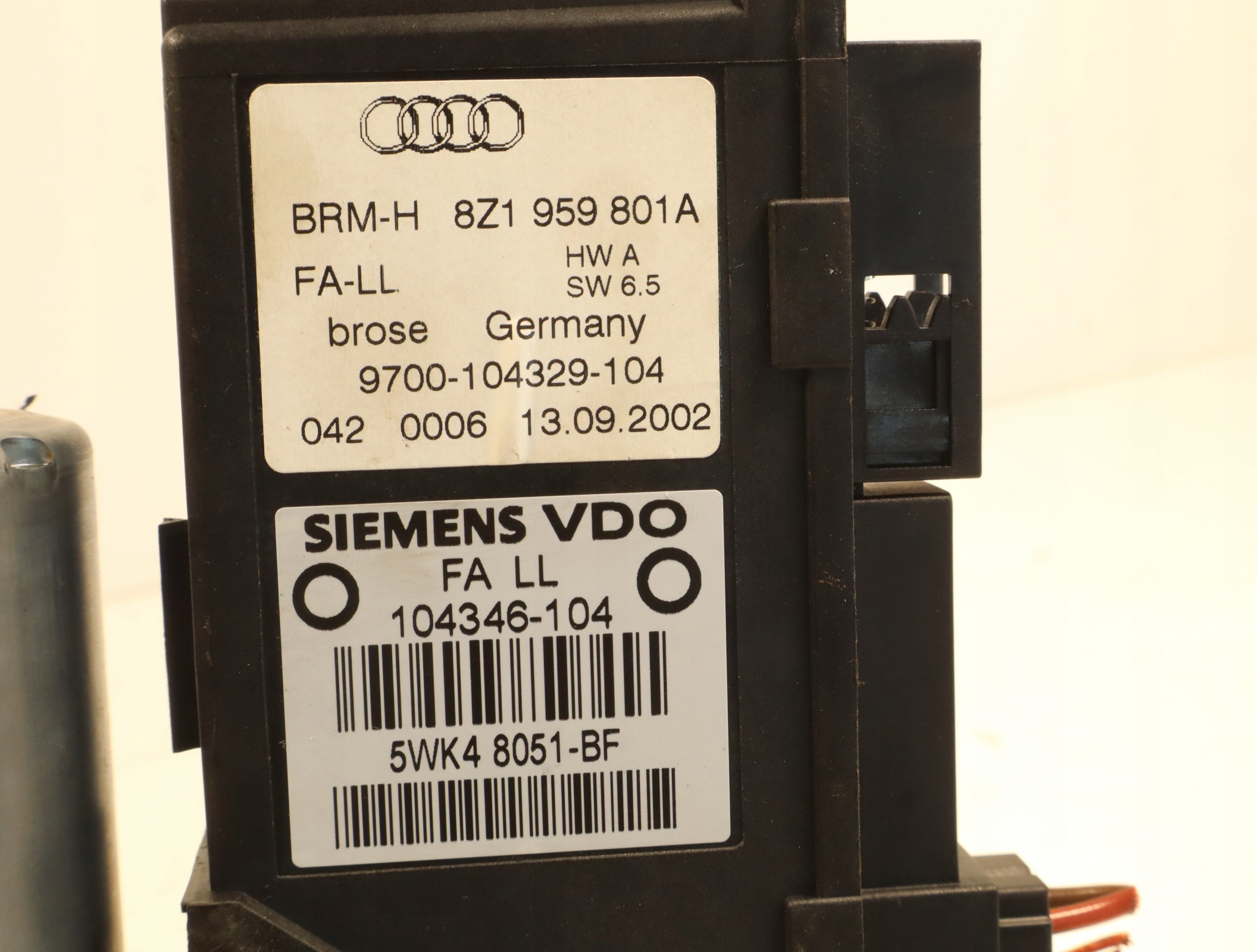 Motor de Vidro Dianteiro Esquerdo Audi A2 8Z1959801A image 7