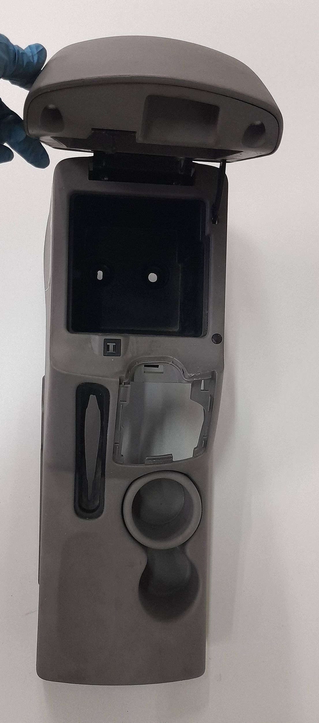 Used Center Tunnel Armrest Mitsubishi L200 IV MN173078