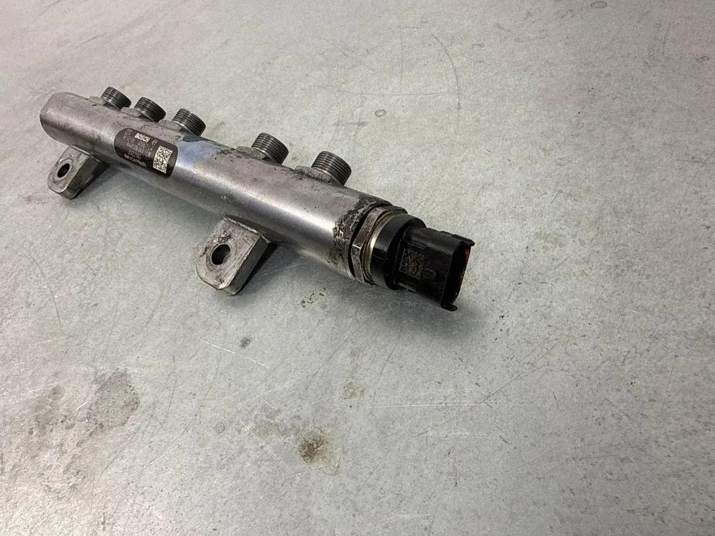 Conduite carburant Jeep Grand Cherokee IV 005867L4 image 3