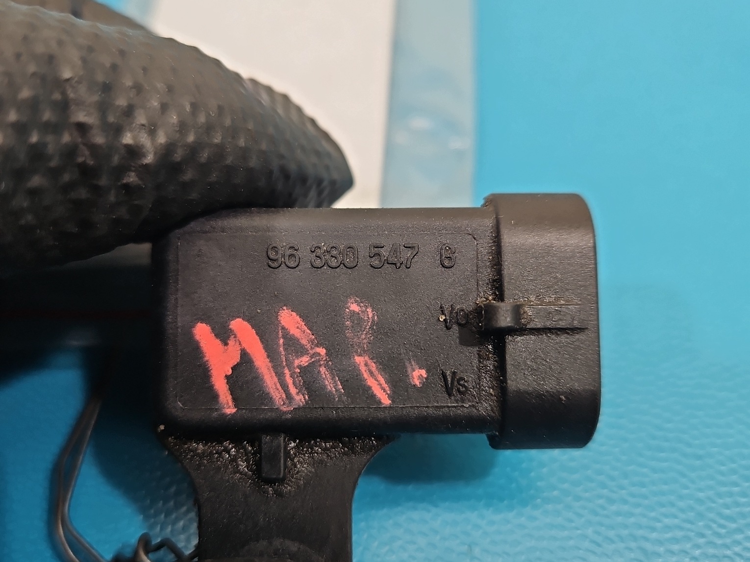 Sensor MAP Chevrolet Captiva 96330547G Usado image 3