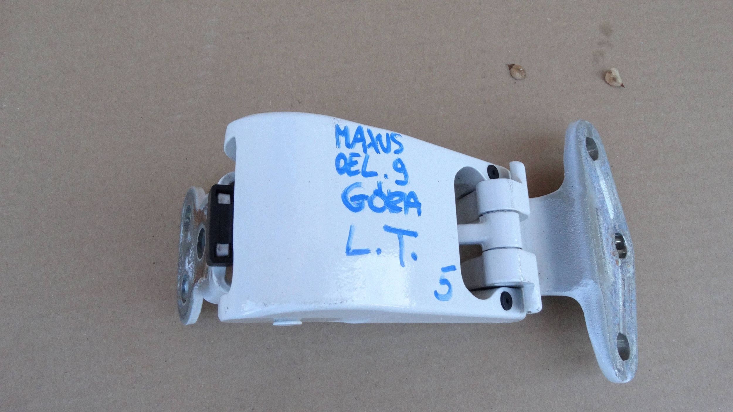 Maxus V90 Deliver 9 Linker Achterdeurscharnier OEM FHA13455 image 2