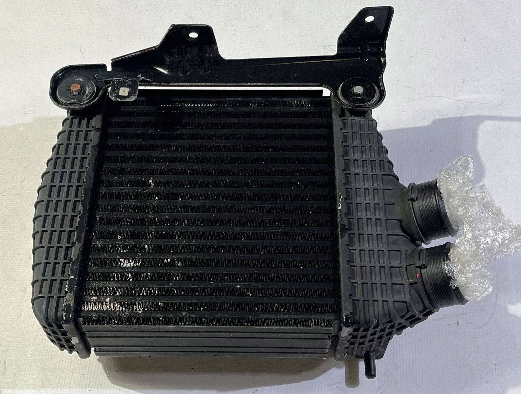Intercooler Maserati Ghibli III Levante Quattroporte VI 16484793
