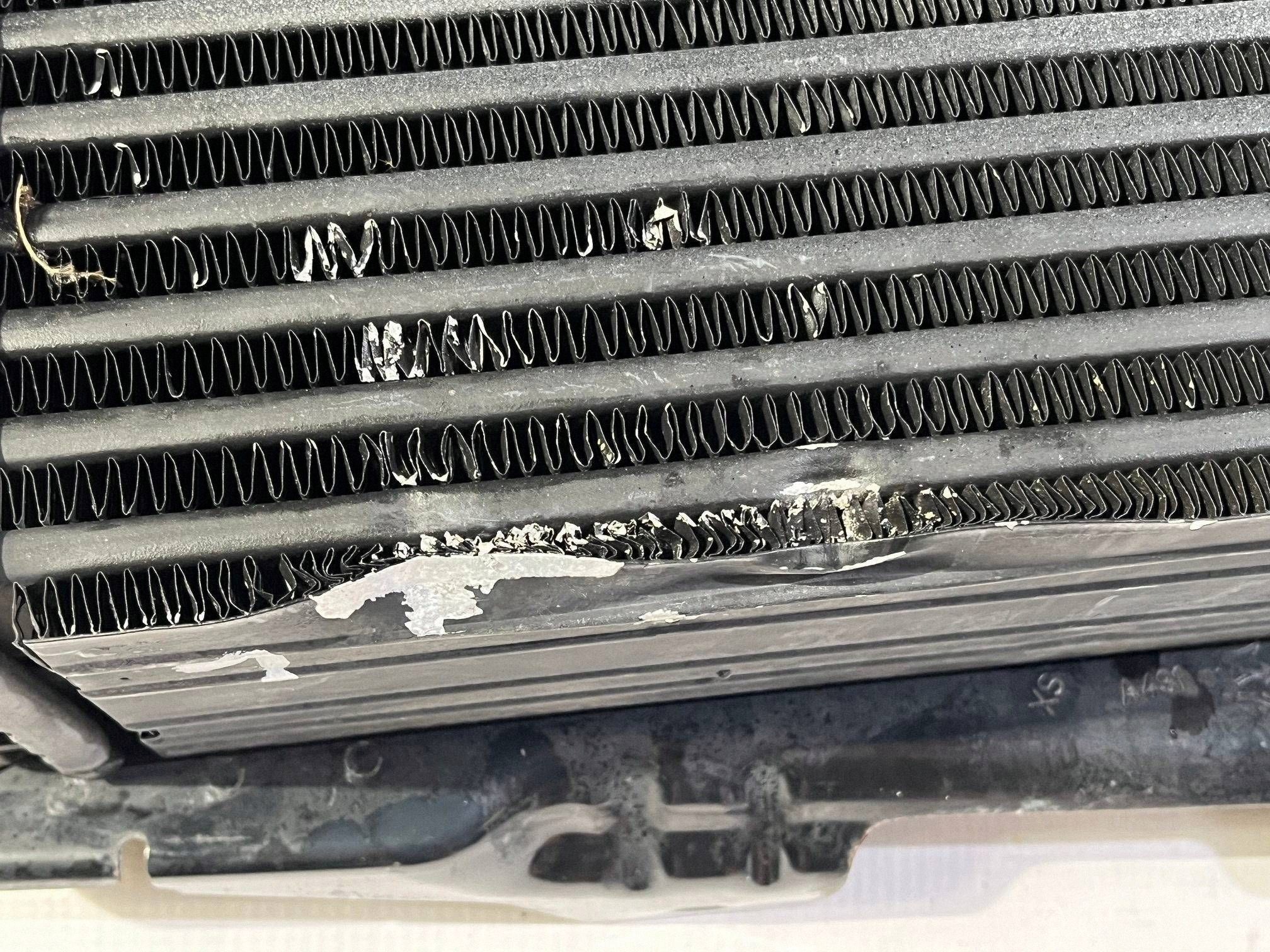 Intercooler Maserati Ghibli III Levante Quattroporte VI 16484793 image 6