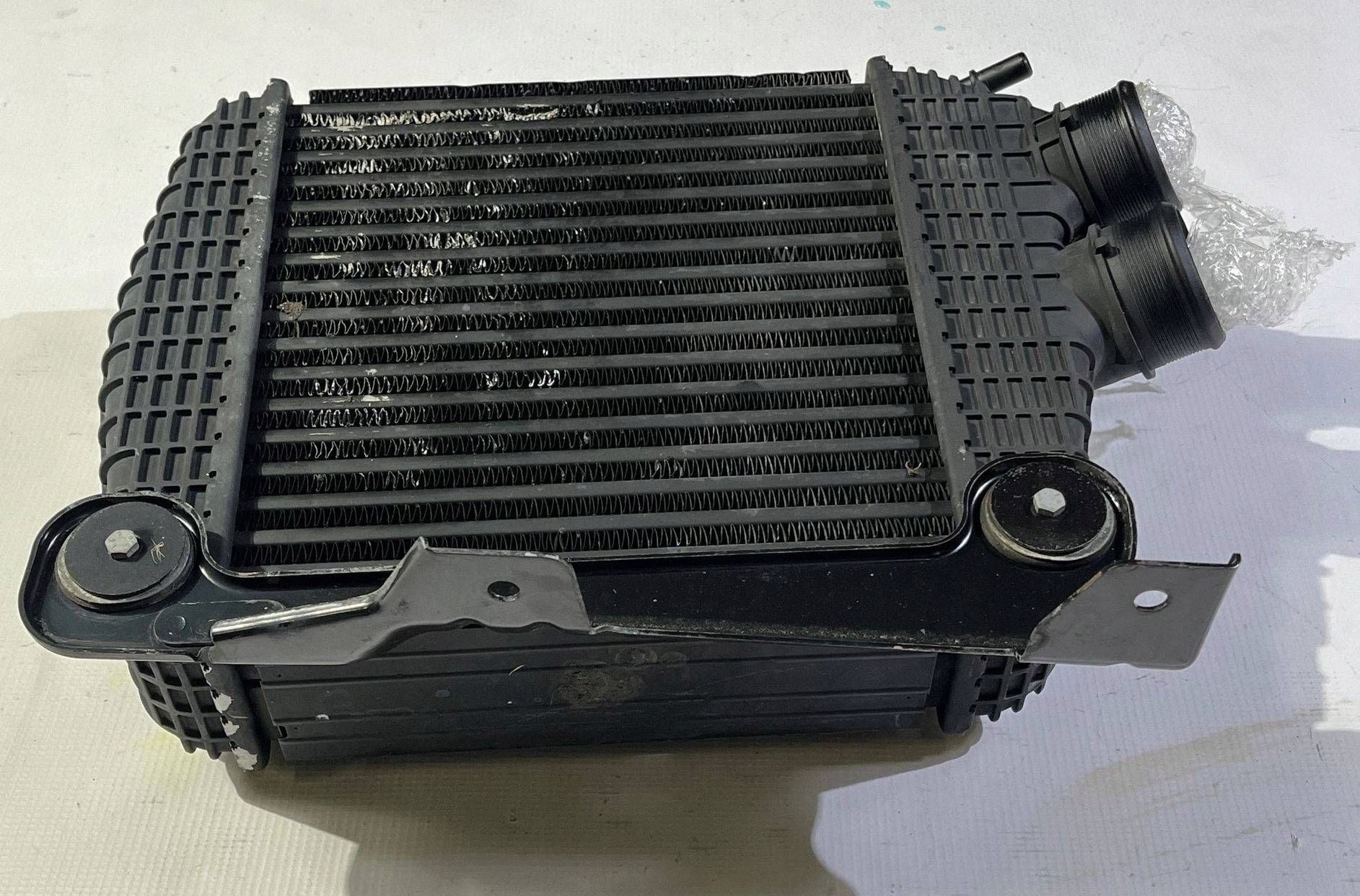 Intercooler Maserati Levante 3.0 V6 Occasion image 3