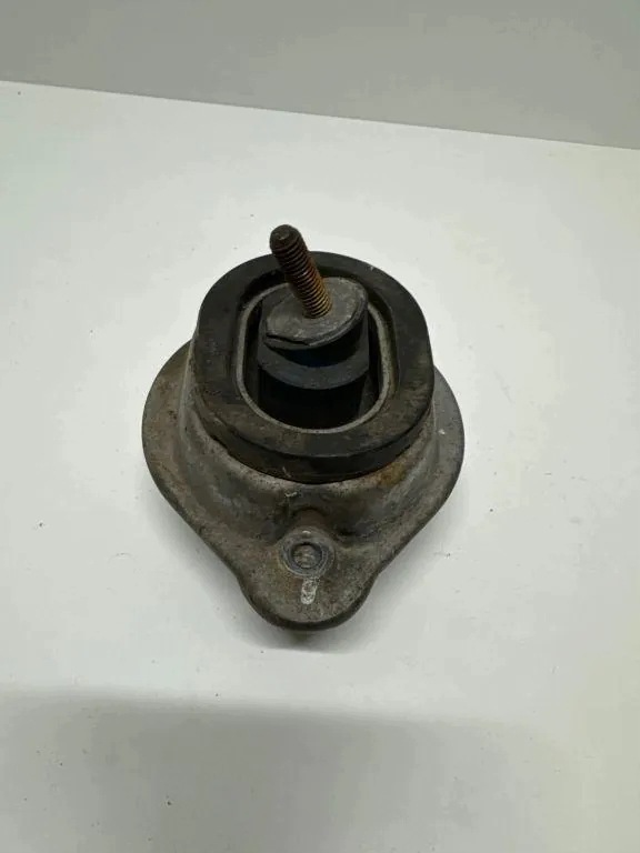 Moottorin kiinnike oikea BMW X5 E53 109699601 image 3